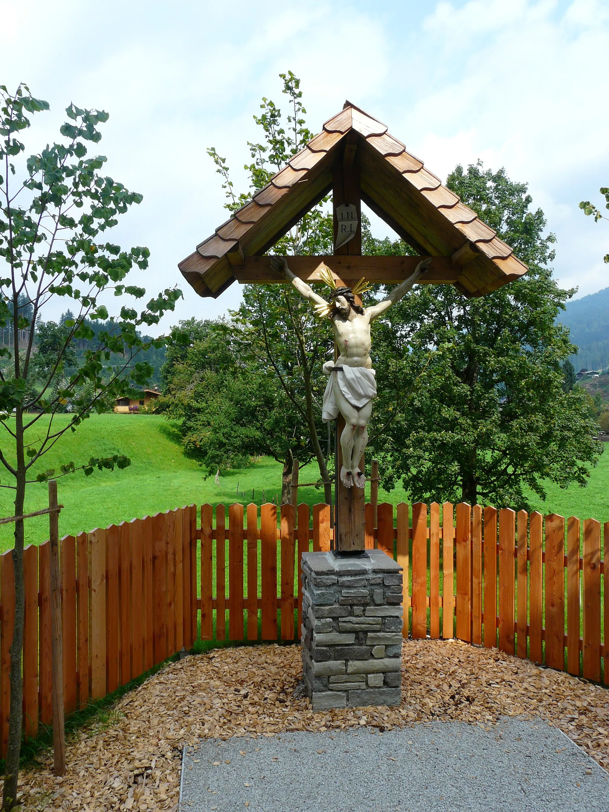 Photo showing: Kruzifix bei der Elsbethenkapelle in Hopfgarten im Brixental