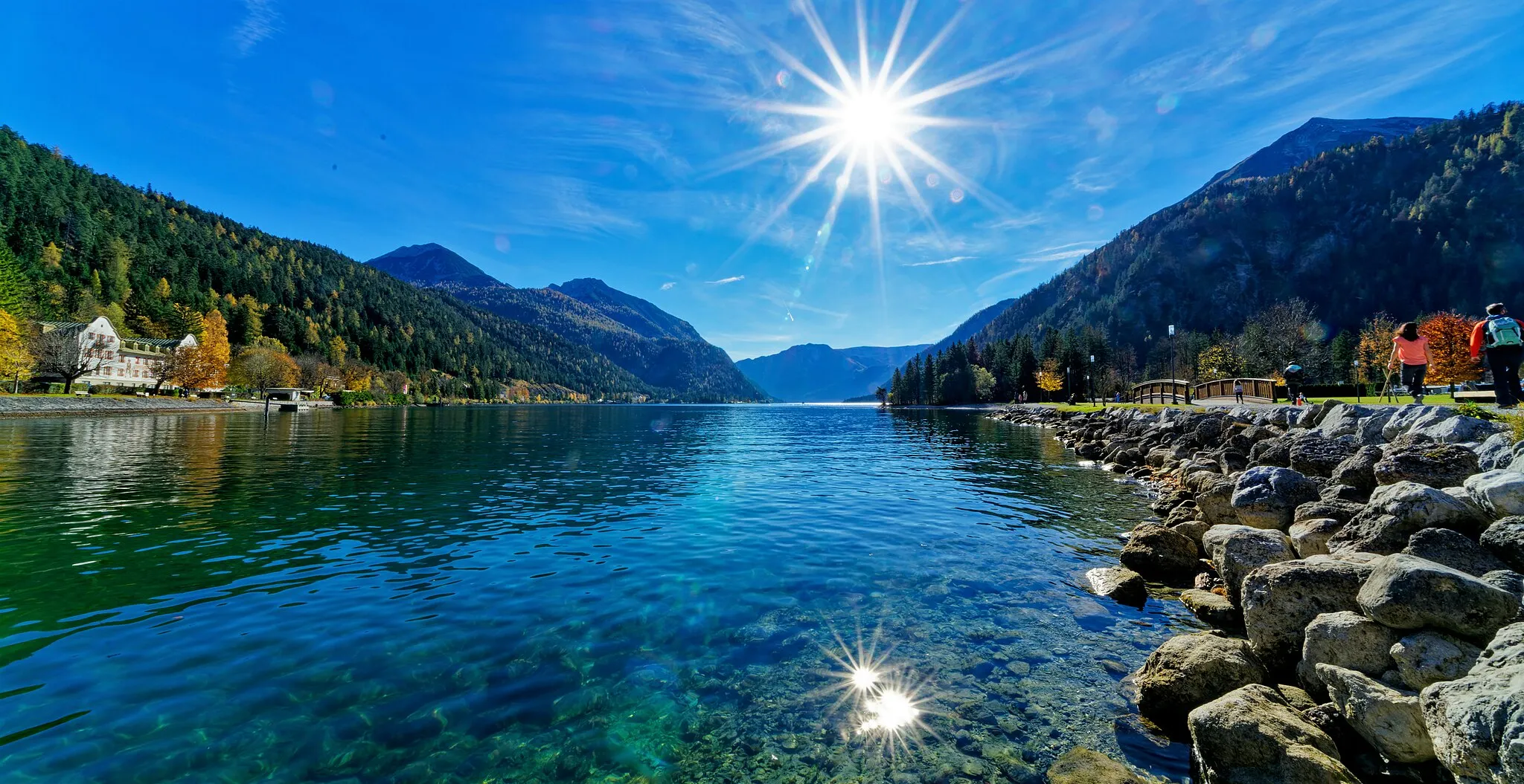 Photo showing: The Achensee ist the largest lake in Tyrol.