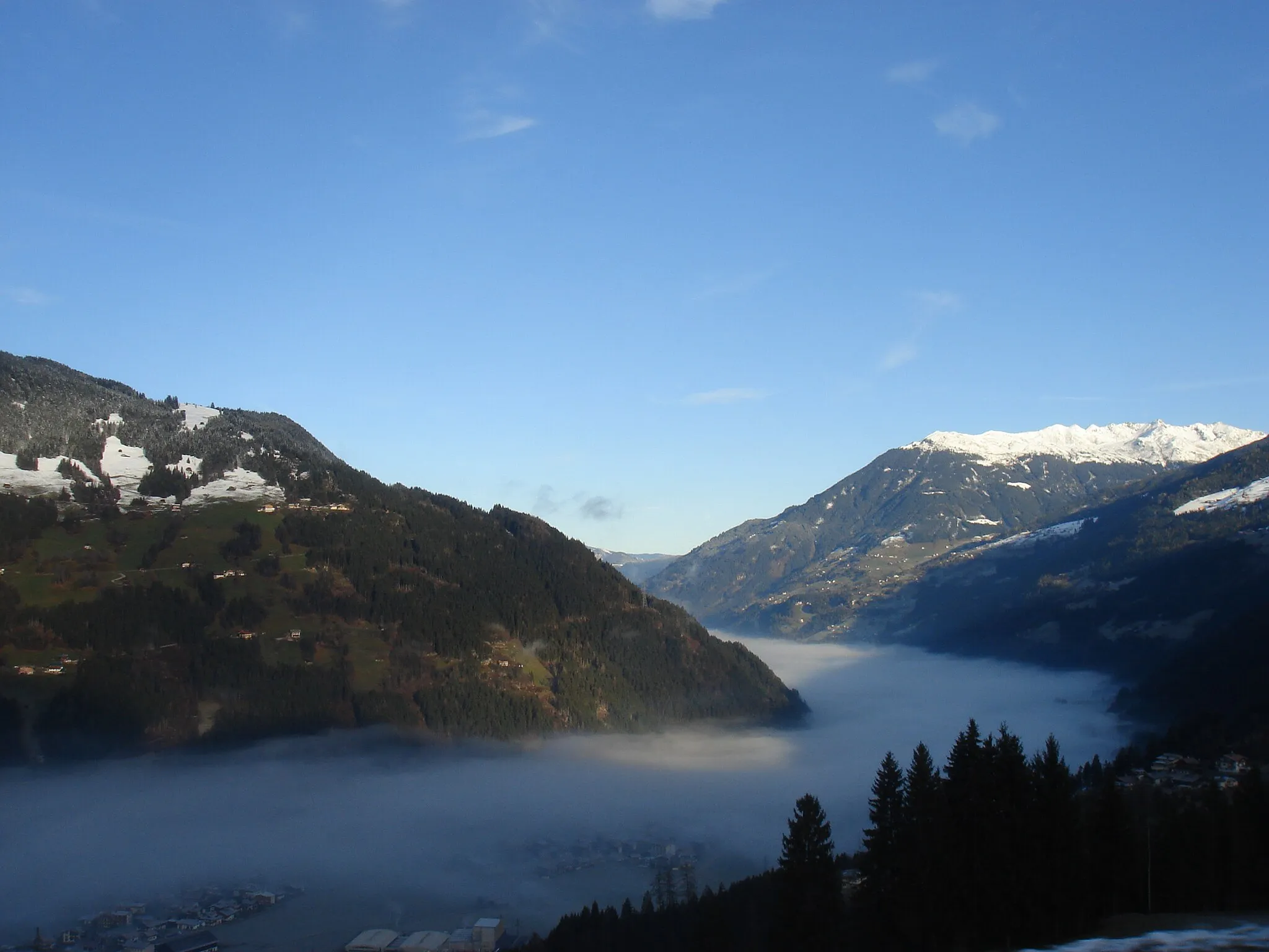 Photo showing: Nebel im Zillertal