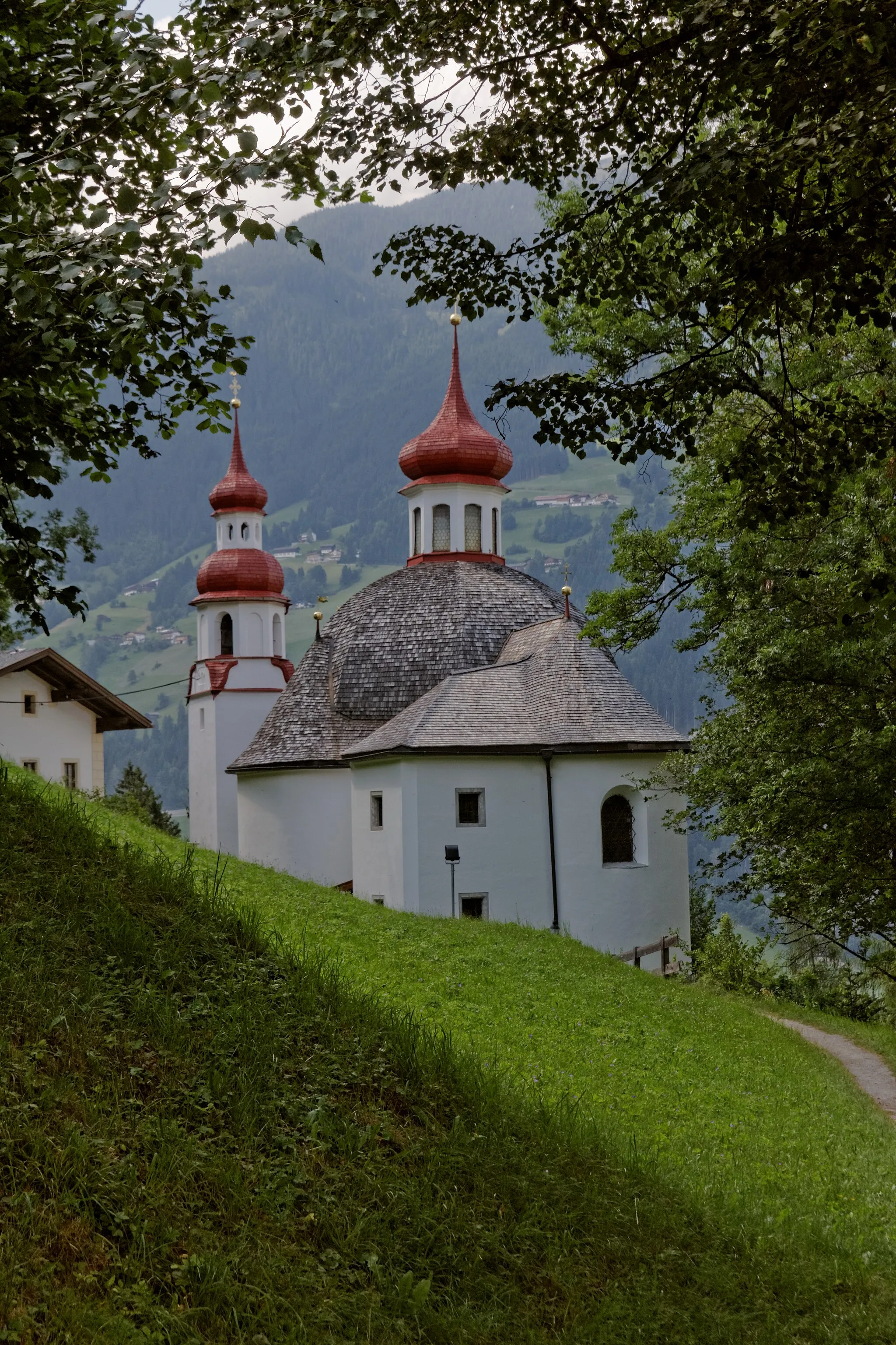 Photo showing: Wallfahrtskirche Maria Rast in Hainzenberg, Zillertal, Tirol