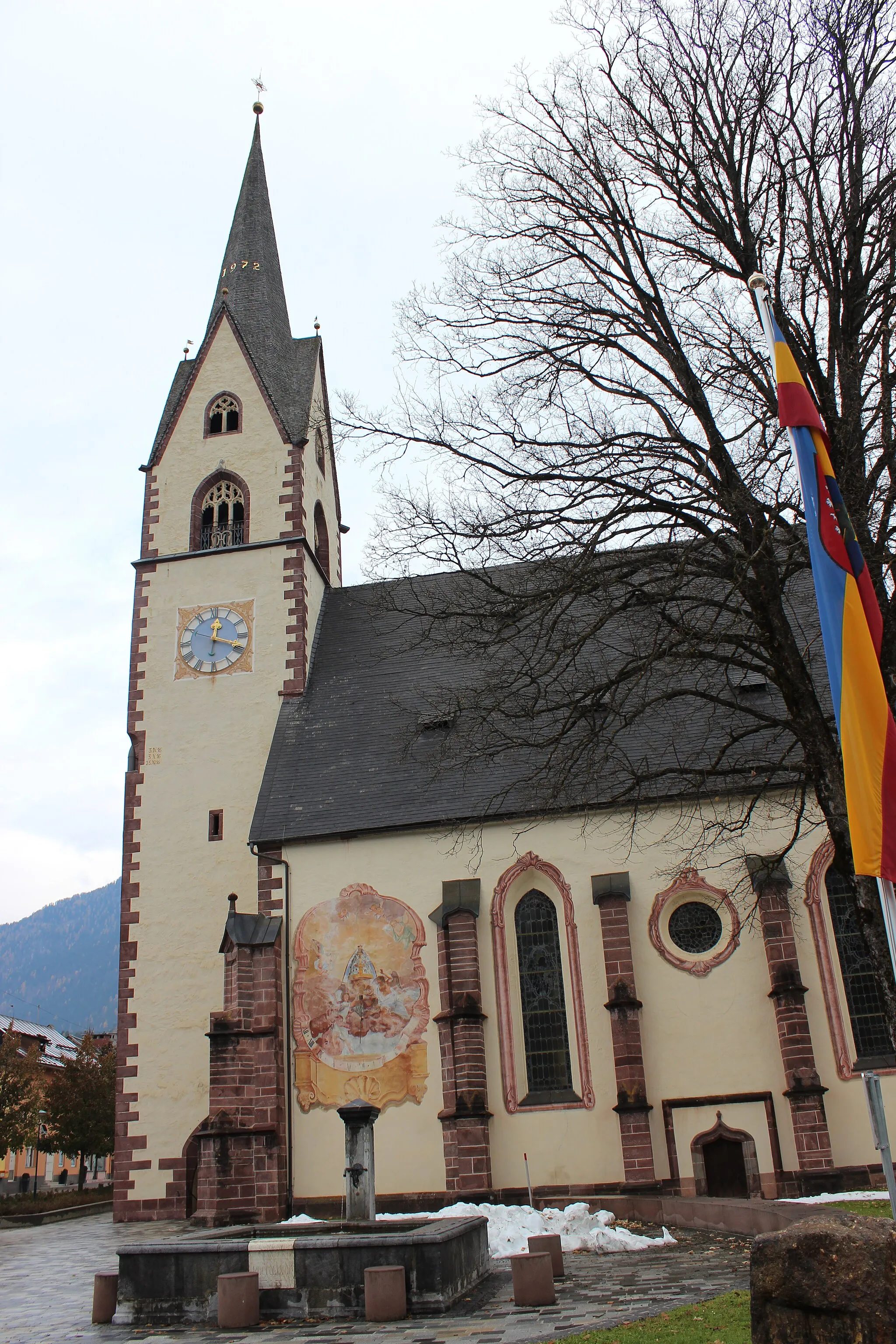 Photo showing: Kath. Pfarrkirche Unsere Liebe Frau in der Kärntner Gemeinde Kötschach-Mauthen, Österreich.