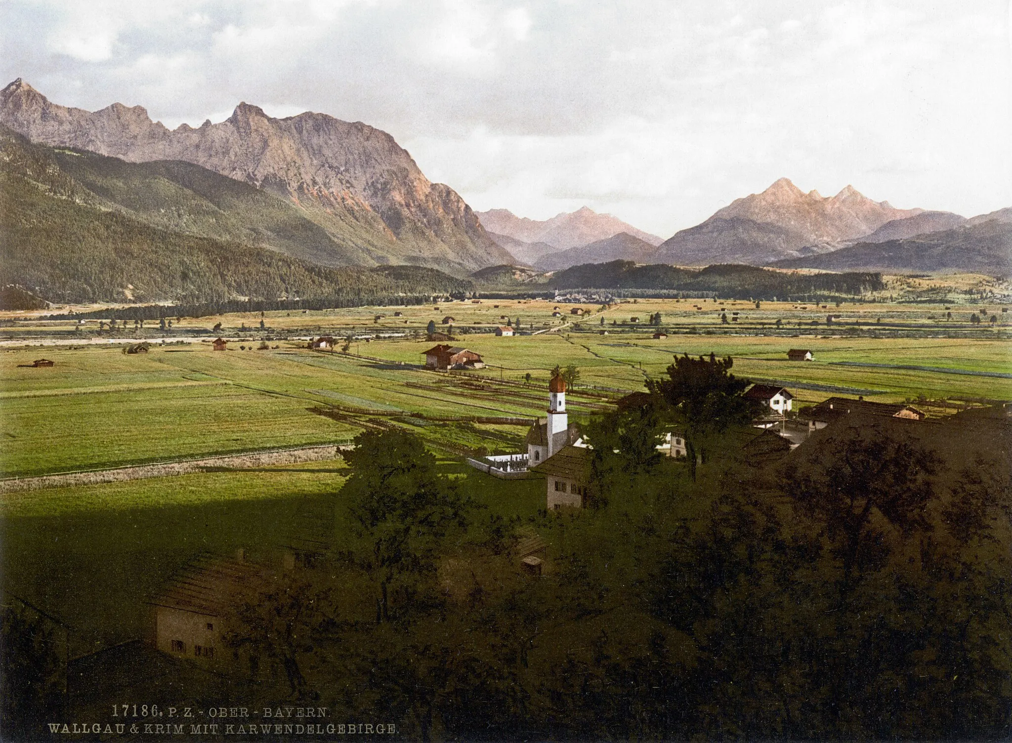 Photo showing: Wallgau mit Karwendelgebirge um 1900