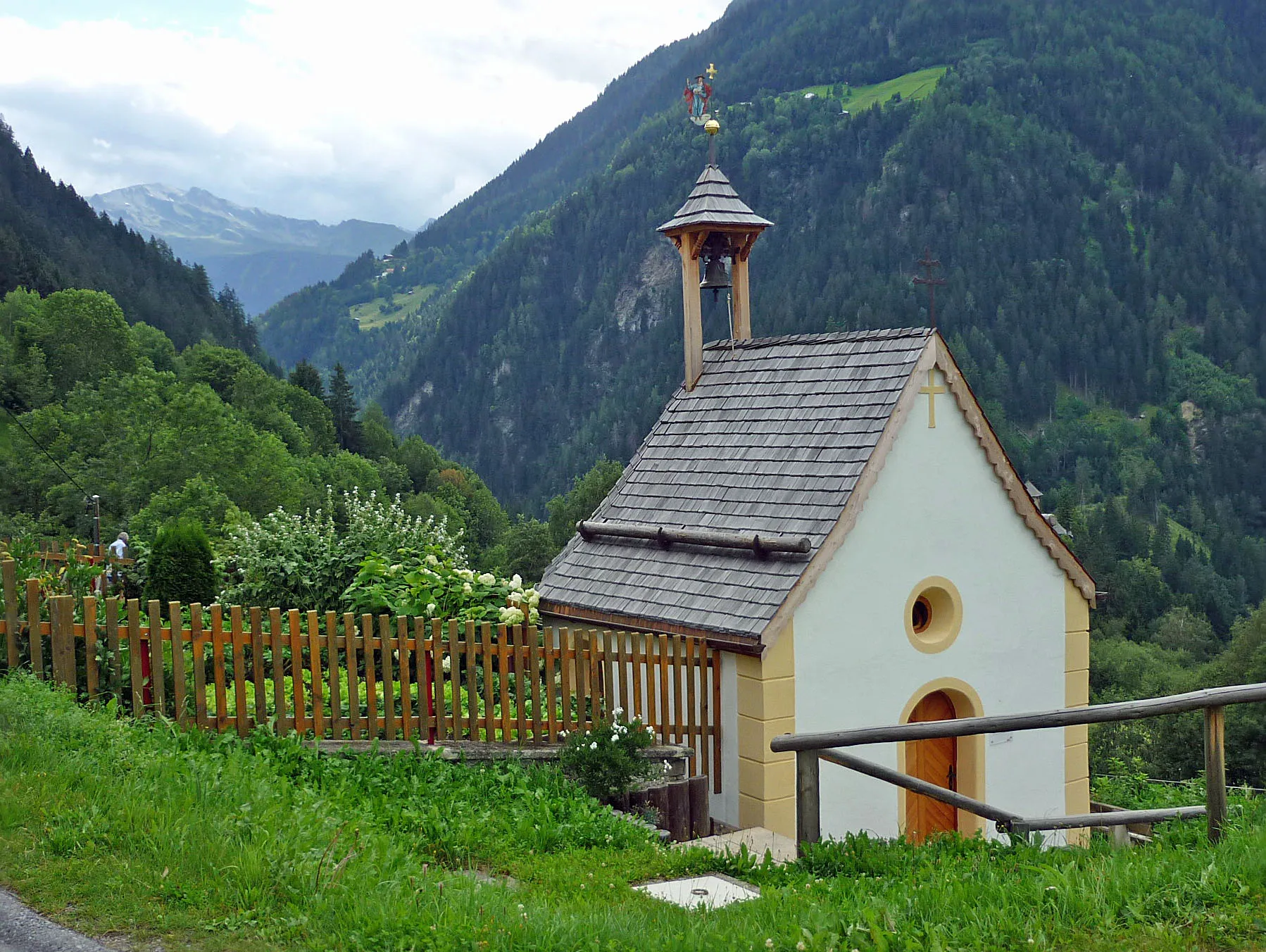 Photo showing: Kapelle Burgfried bei Tobadill