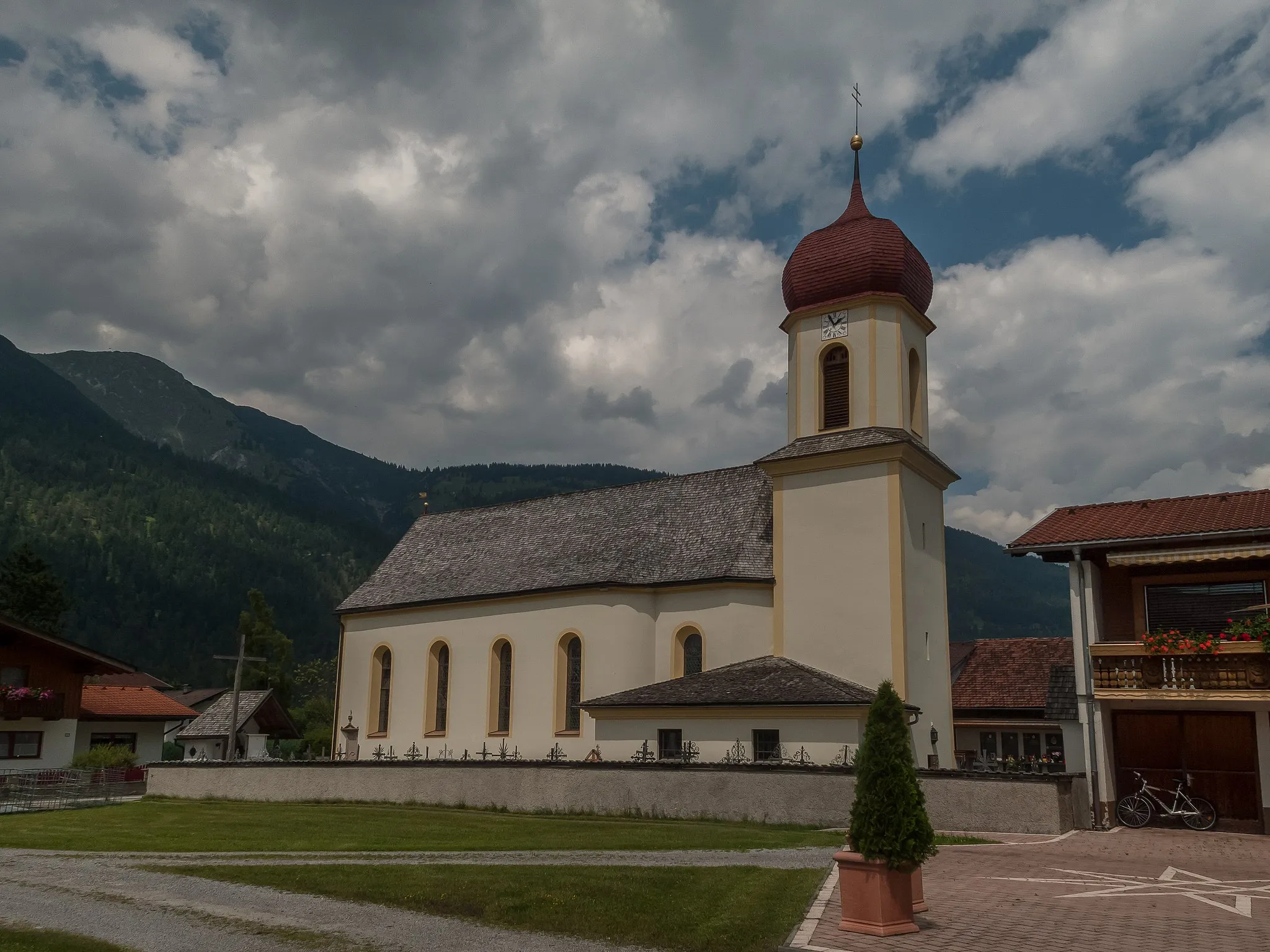 Photo showing: Forchach, church: katholische Filialkirche Expositurkirche heilige Sebastian