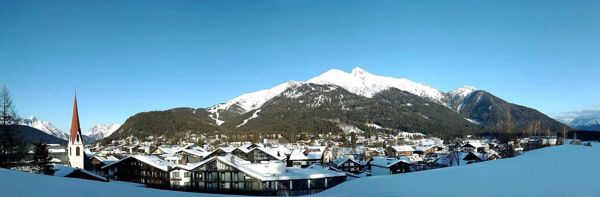 Photo showing: Panoramic view of Seefeld in Tyrol in winter