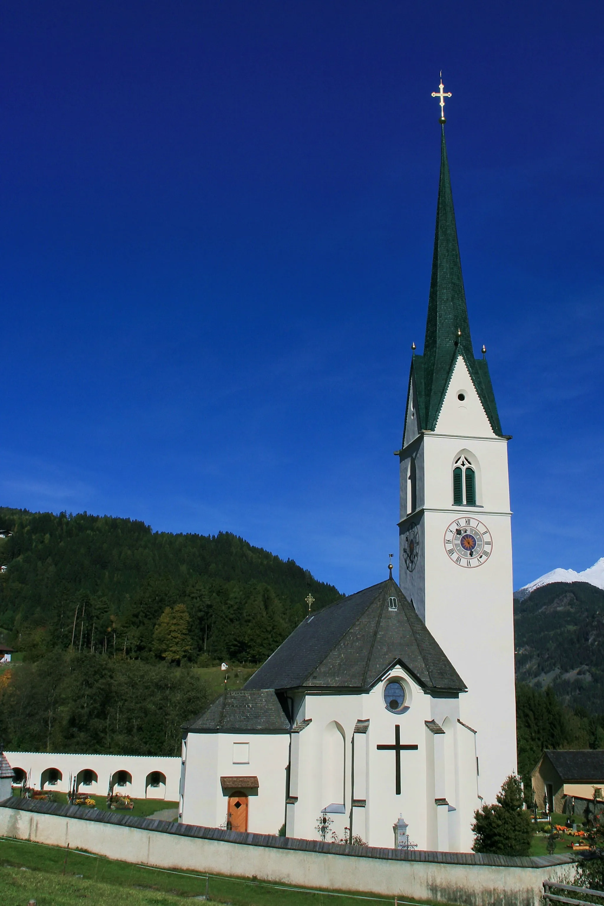 Photo showing: Kath. Pfarrkirche hl. Paulus, Schlaiten, Osttirol