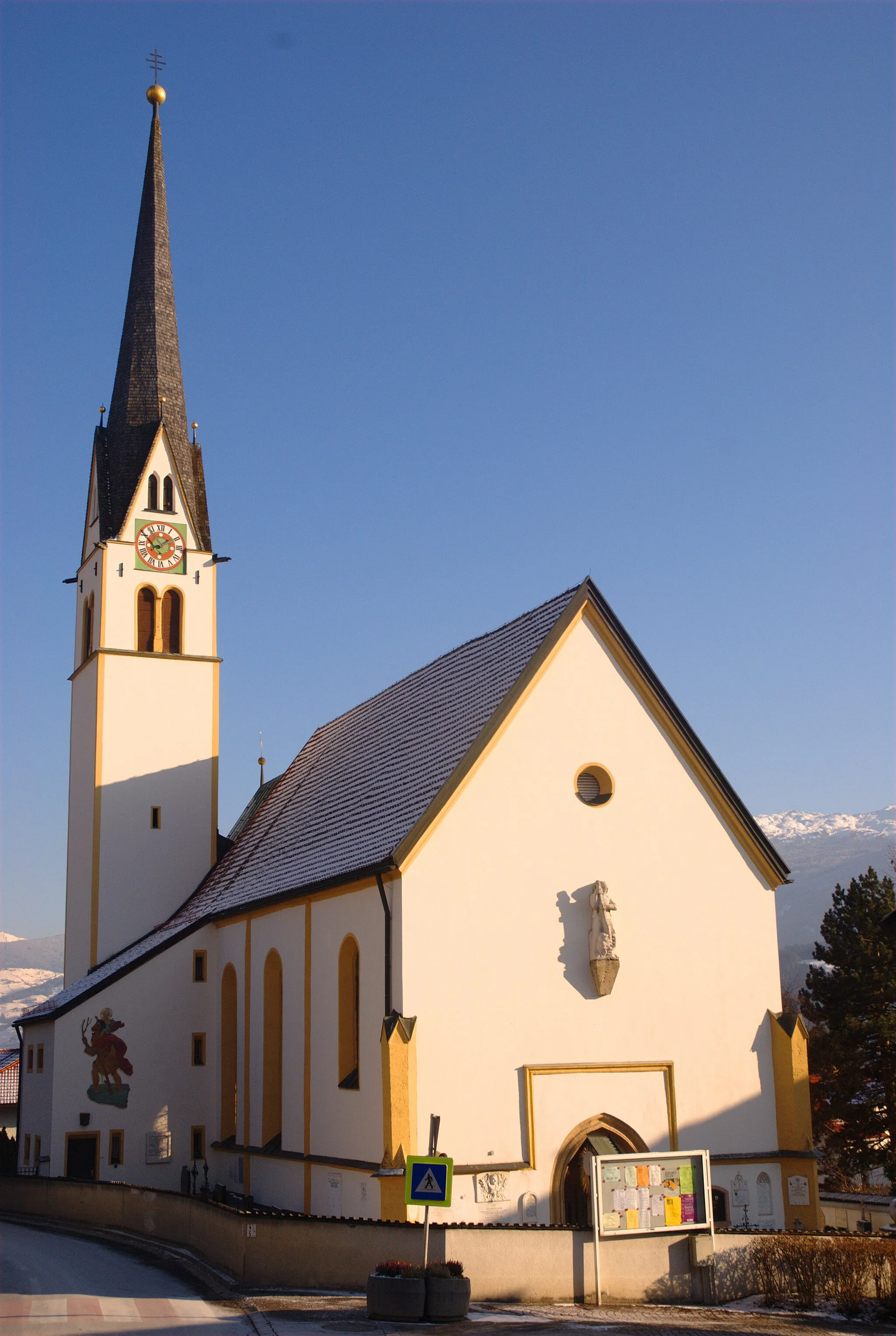 Photo showing: The parish church of Rum in Tyrol near Innsbruck