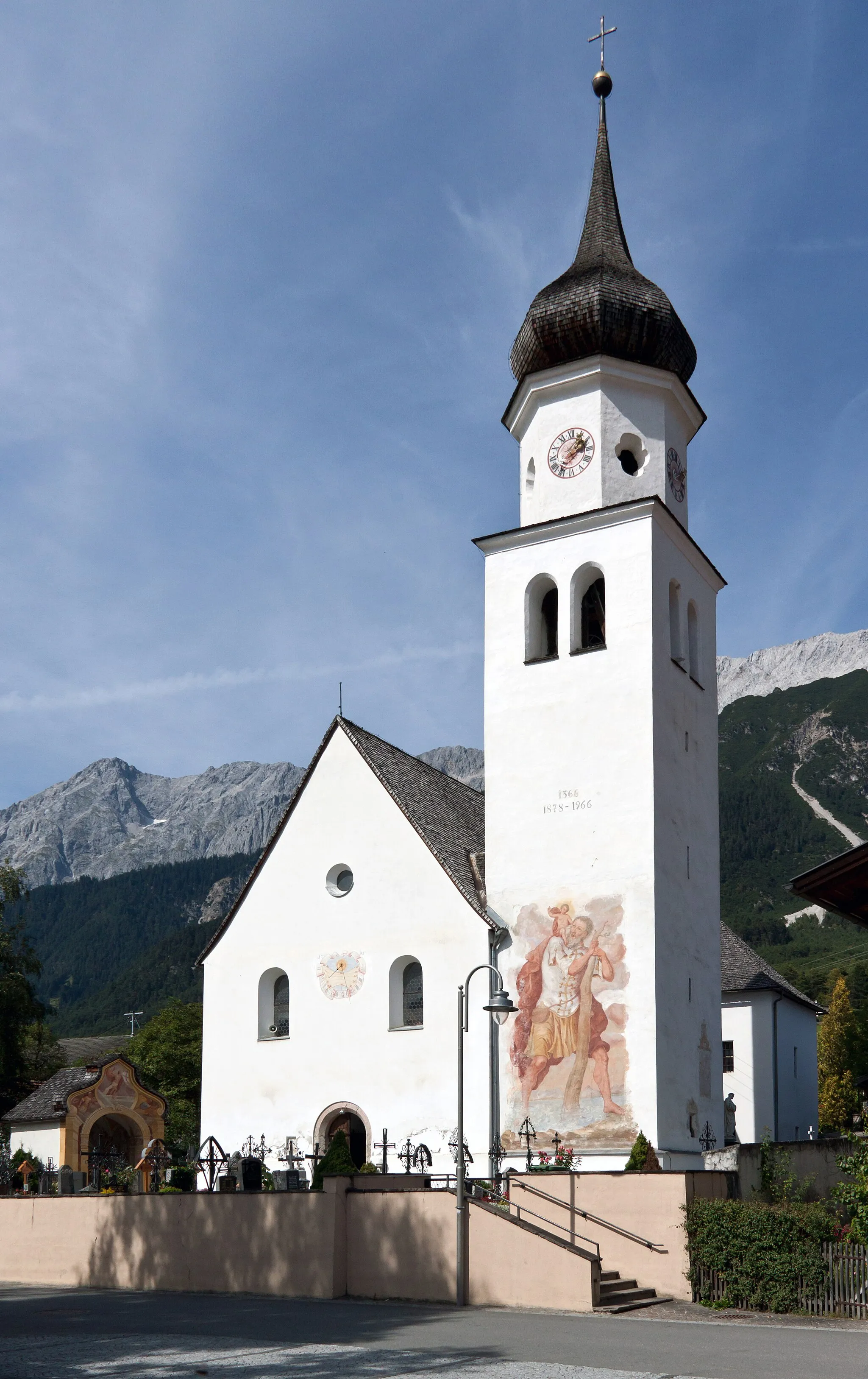 Photo showing: Kath. Pfarrkirche hl. Nikolaus und Friedhof