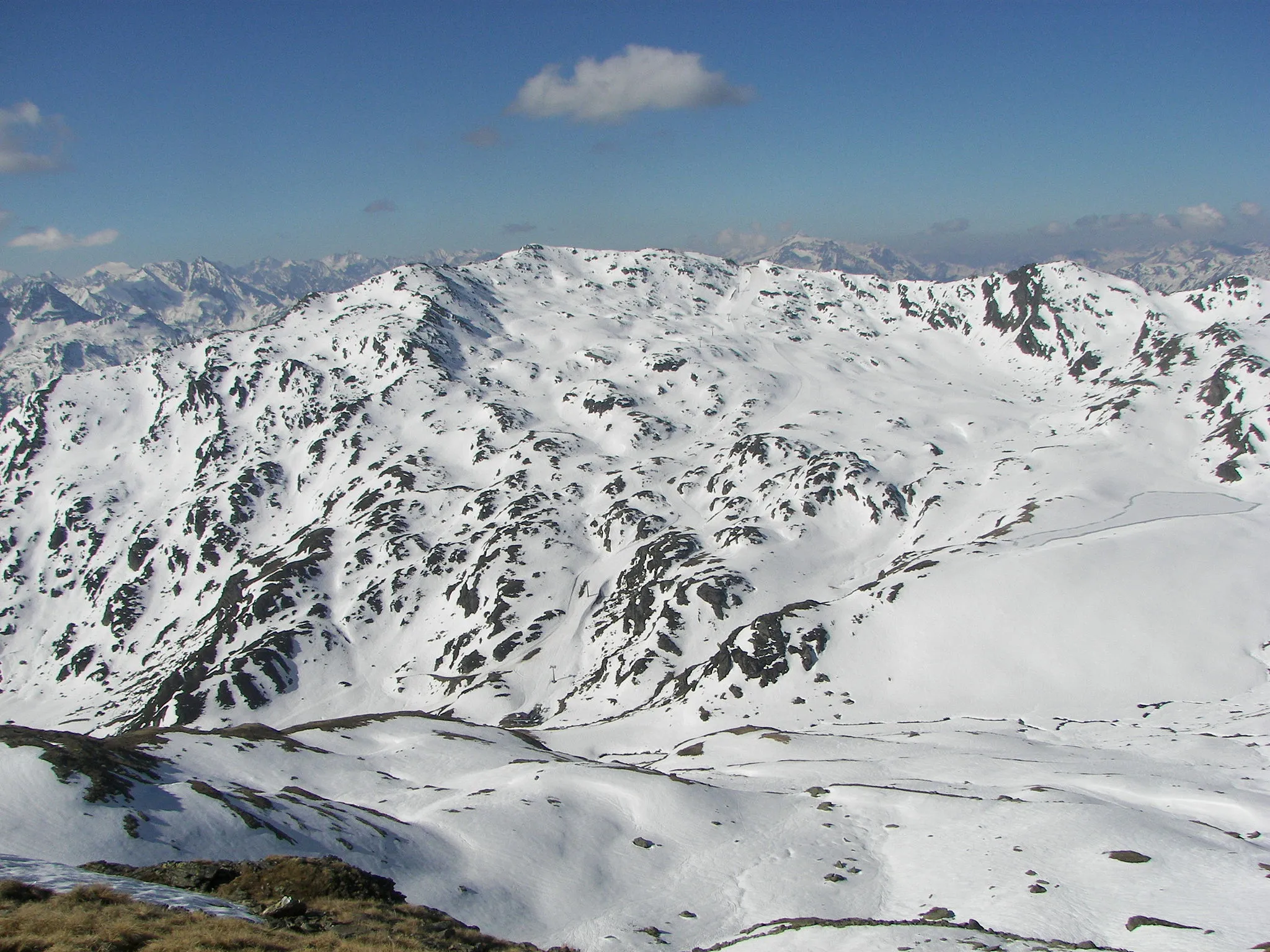 Photo showing: Nordwesthang des Kreuzjoch vom Torhelm aus gesehen