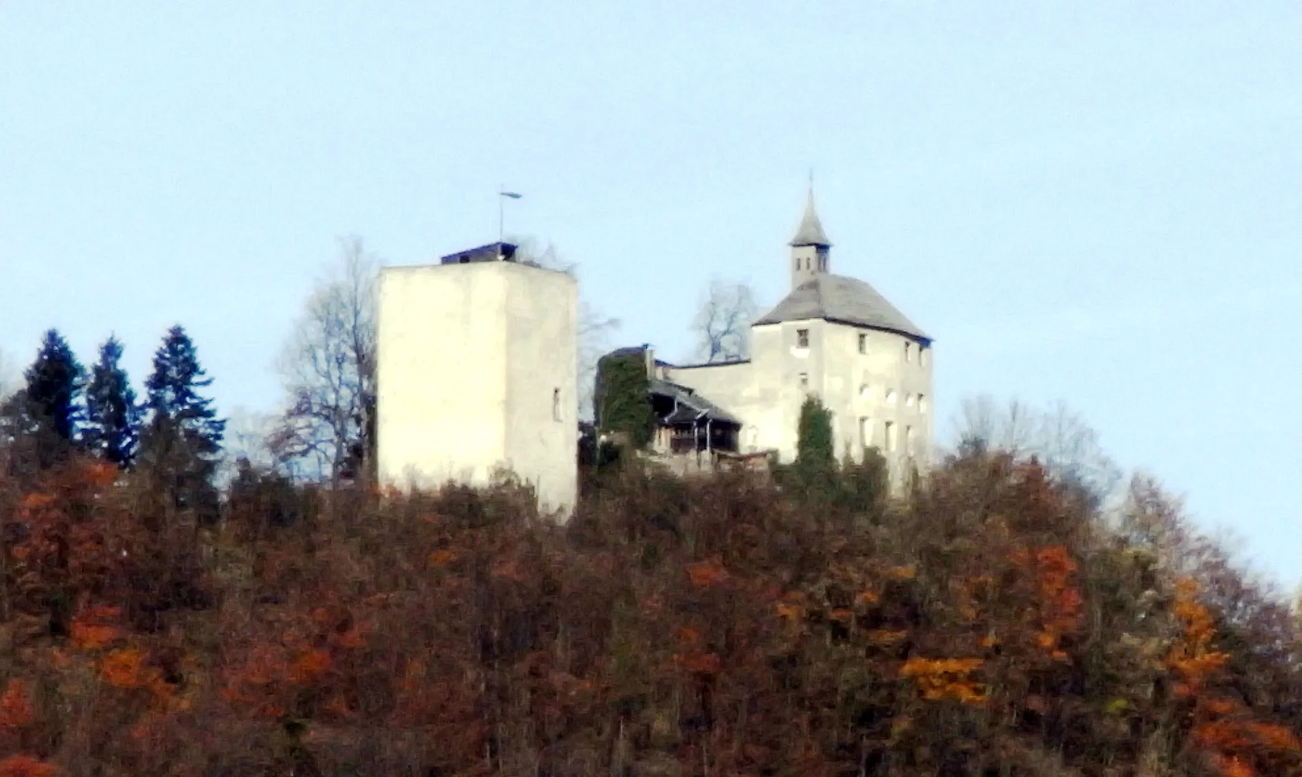 Photo showing: Ruine Thierberg und Thierbergkapelle von Kufstein aus gesehen.