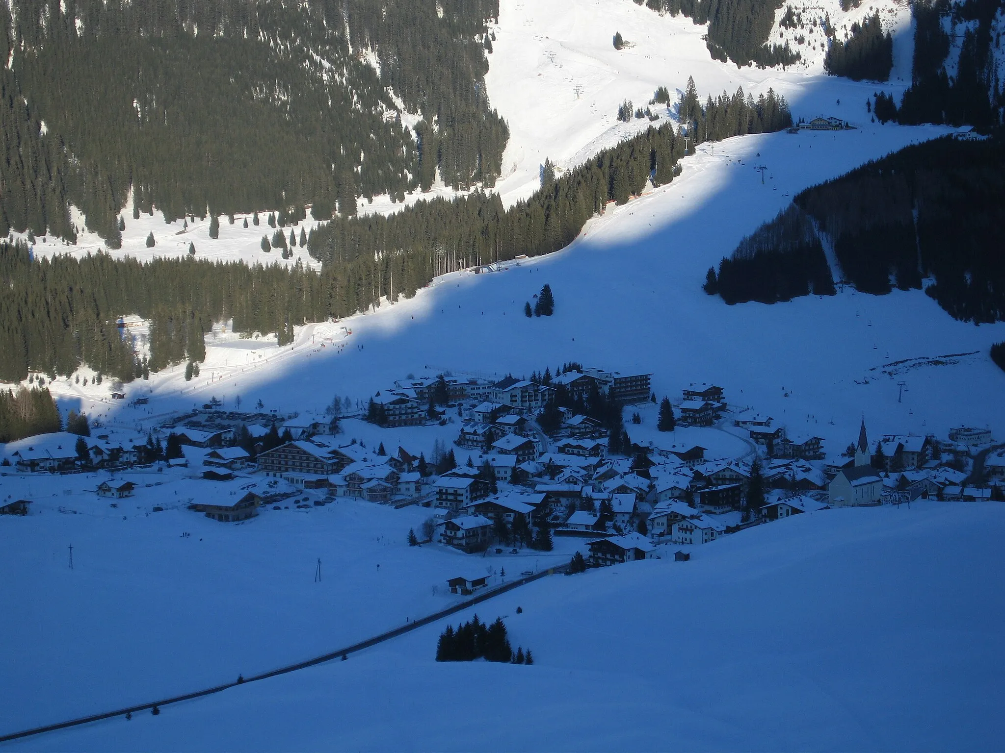 Photo showing: Blick auf Berwang im Winter