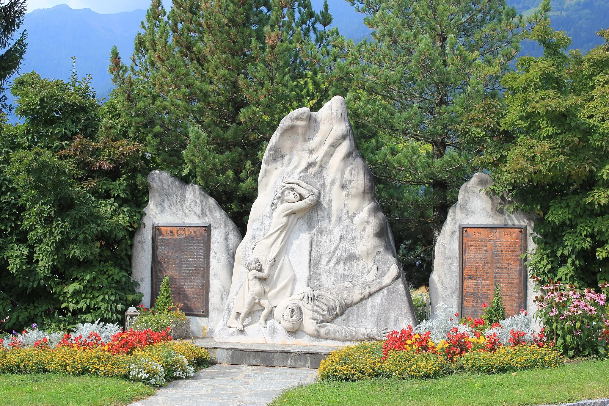 Photo showing: War memorial in Außerfragant in the community of Flattach