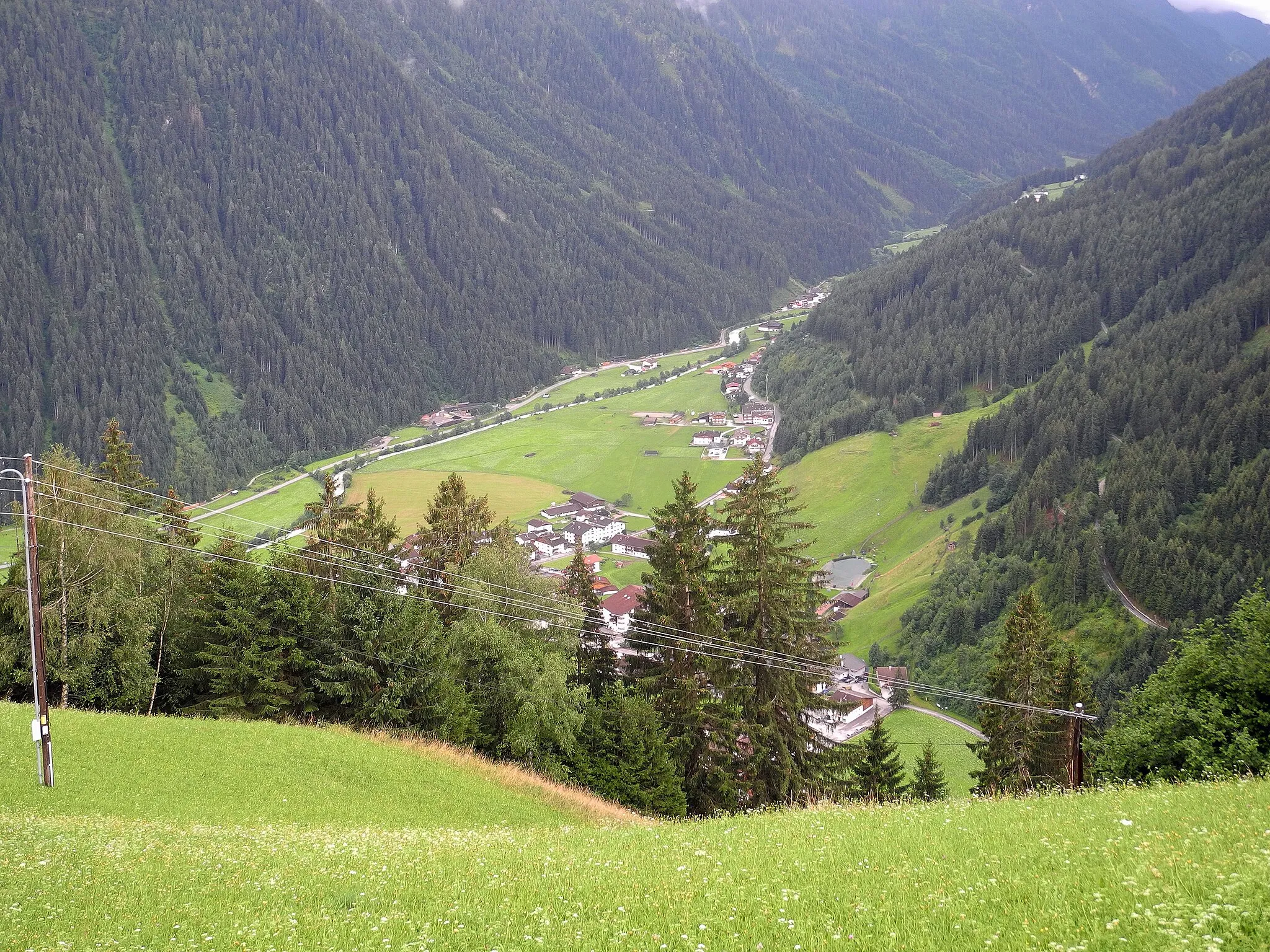 Photo showing: Blick vom Weiler Forchach nach Milders im Stubaital