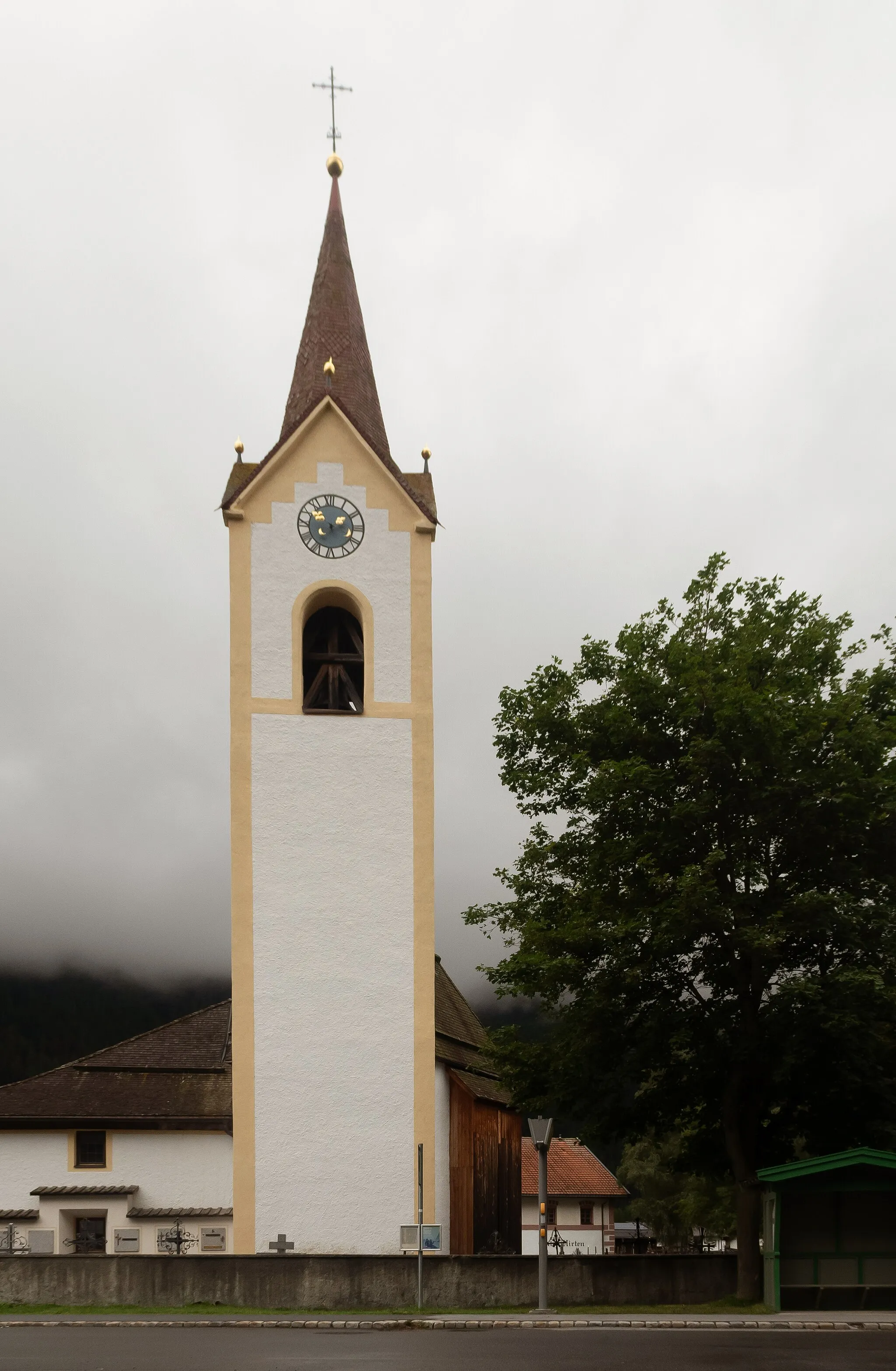 Photo showing: Huben, church: die Pfarrkirche