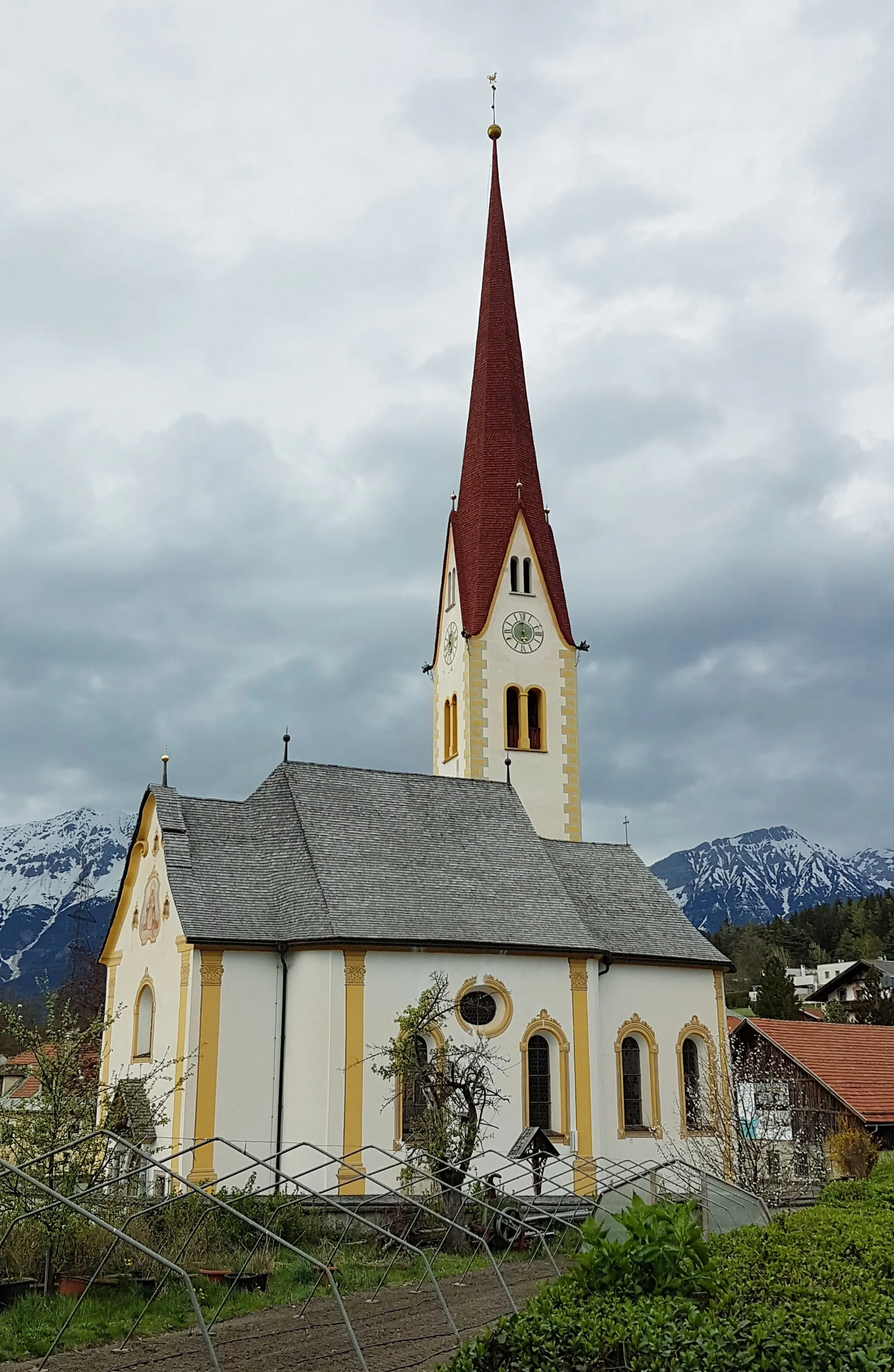 Photo showing: Vill, Pfarrkirche, Ansicht von Südsüdwest