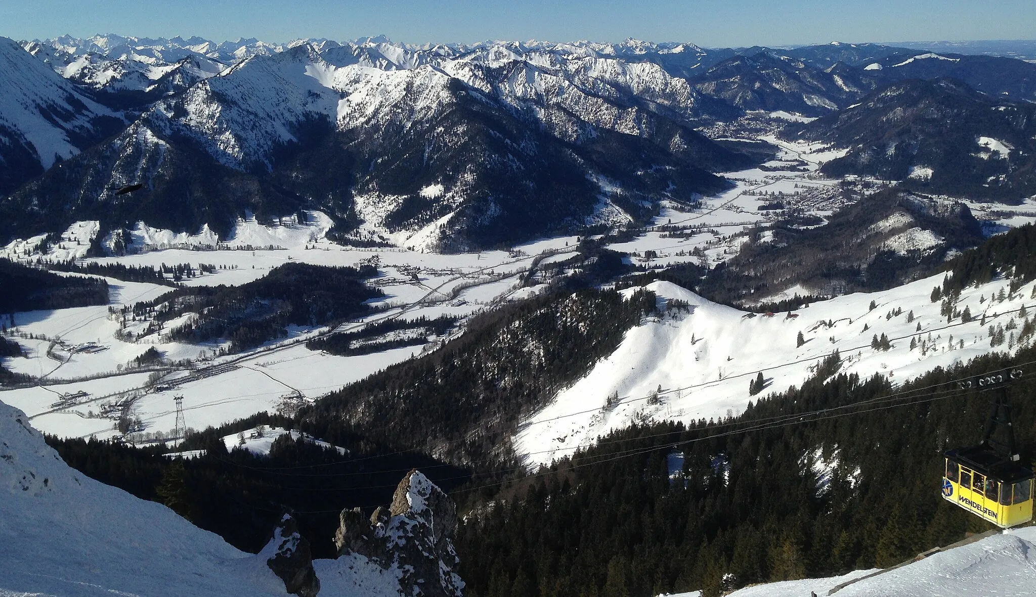 Photo showing: Bayrischzell Ortsteil Geitau und Wendelsteinbahn.