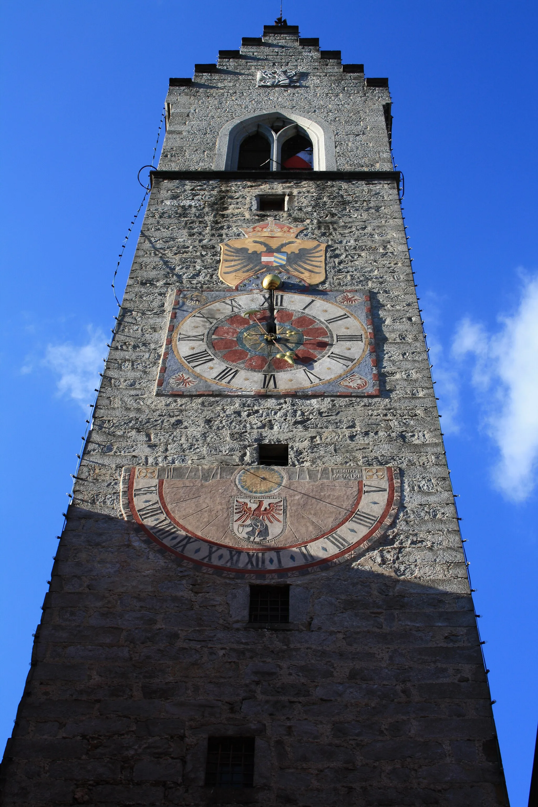 Photo showing: Italy, Sterzing, Zwölferturm, is the town symbol, is 46 meter high and was built in 1472.