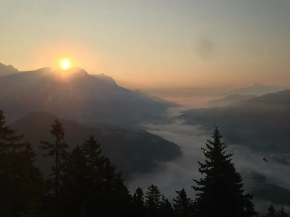 Photo showing: Söllleukental Richtung St. Johann vom Kleinen Pölven aus bei Sonnenaufgang