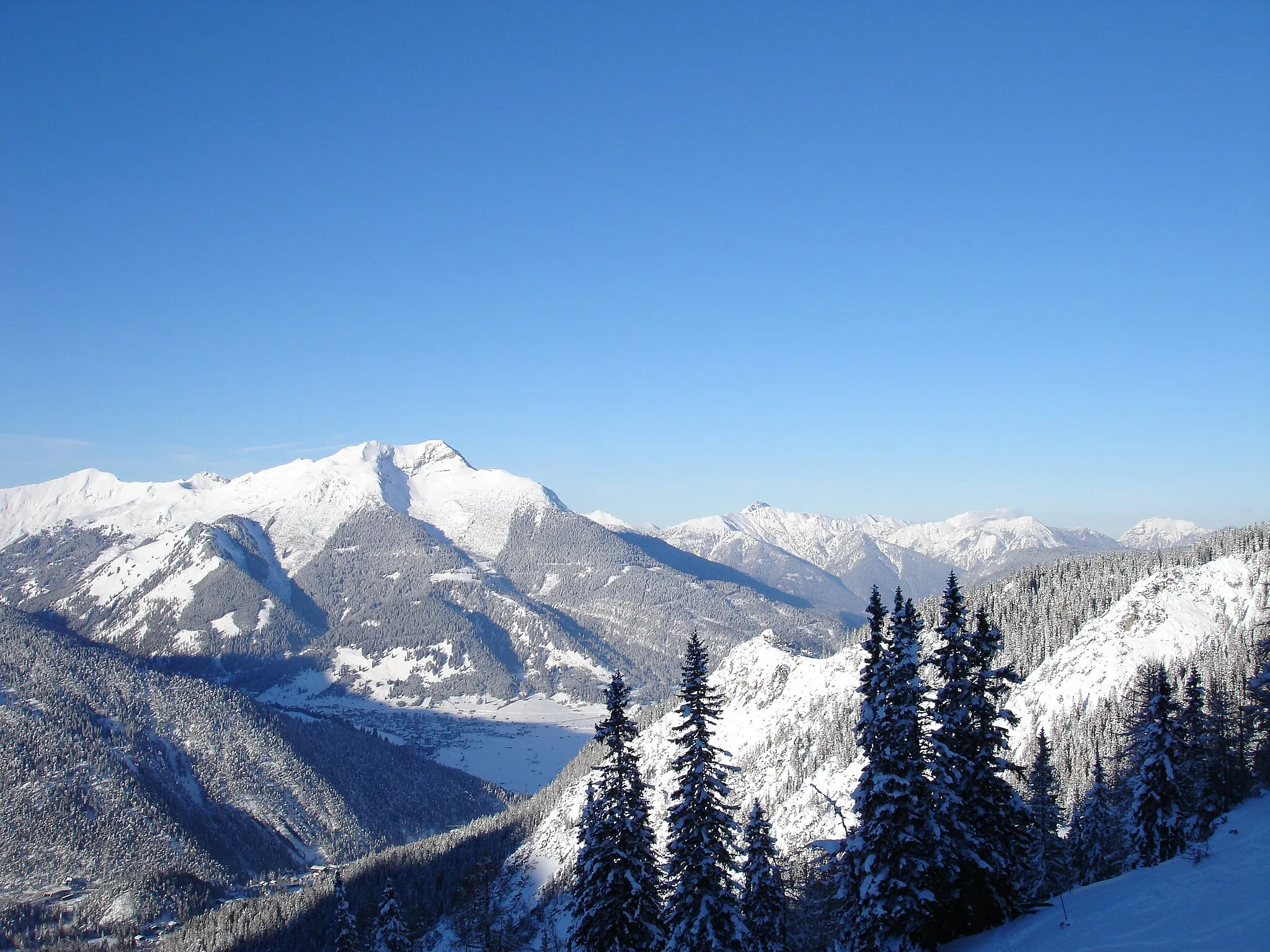 Photo showing: Blick vom Marienberg nach Lermoos