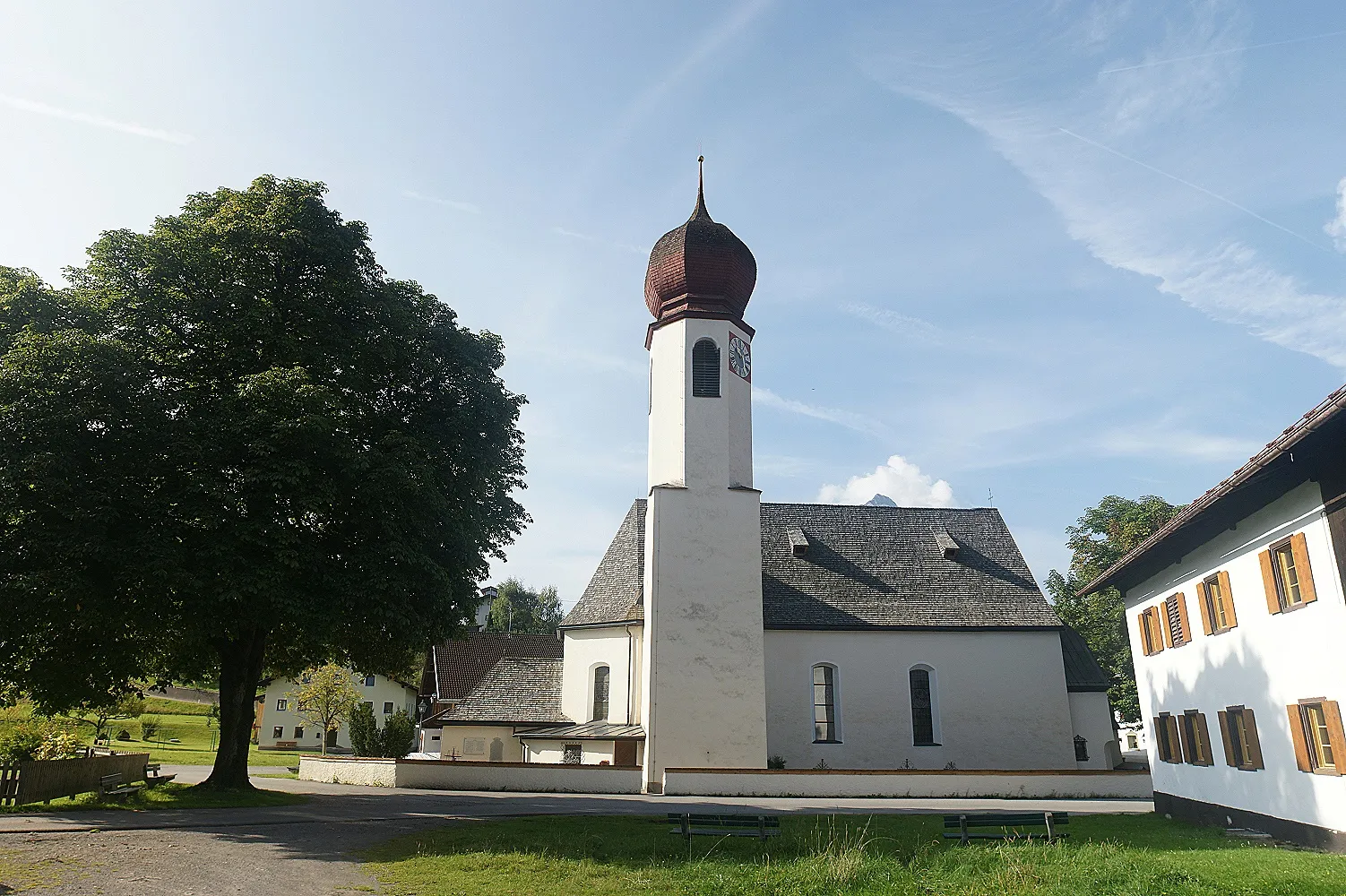 Photo showing: Expositurkirche hl. Michael, Friedhof m. Kriegerdenkmal