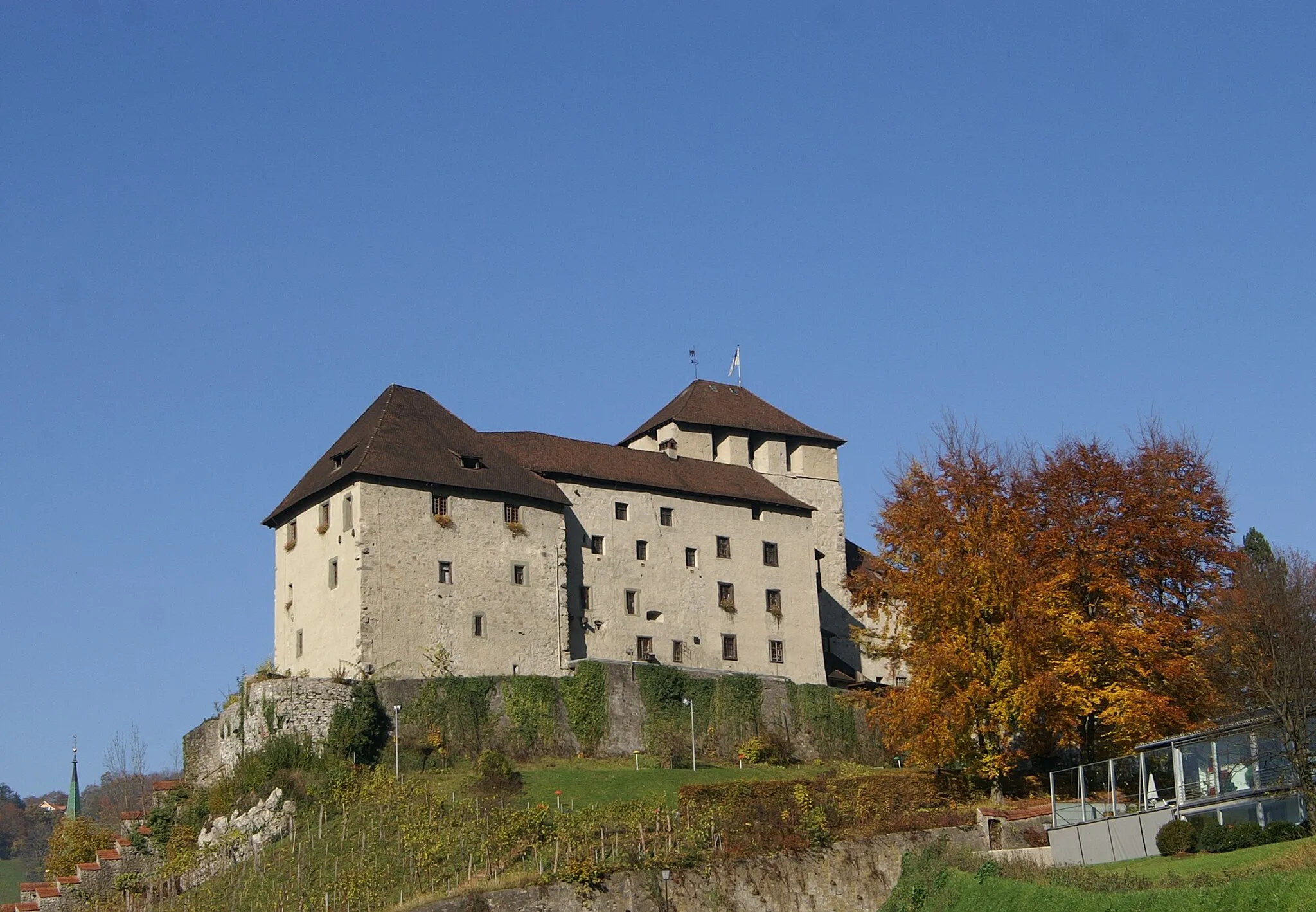 Photo showing: Rückseite der Schattenburg in Feldkirch, Vorarlberg 12.Jhdt.
