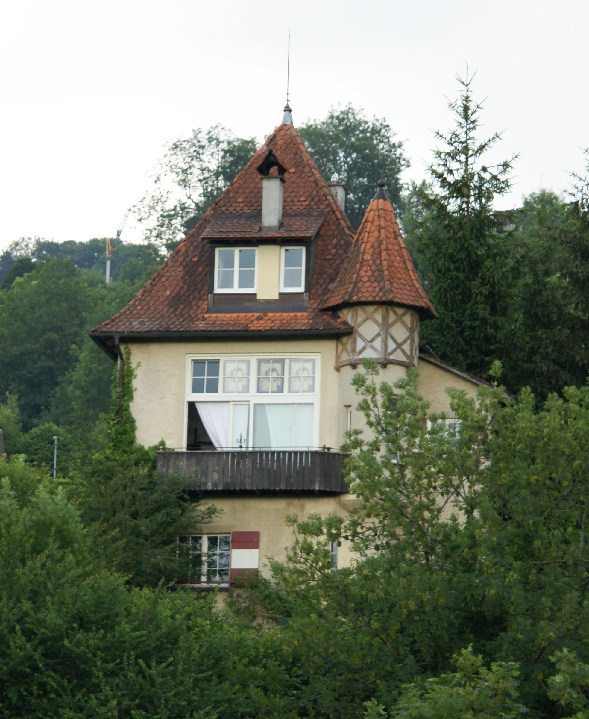 Photo showing: Kellenbühel No.4 Atelier (also called "brush-castle"), in Dornbirn, Oberndorf. Listed building in Austria No. = 7621
