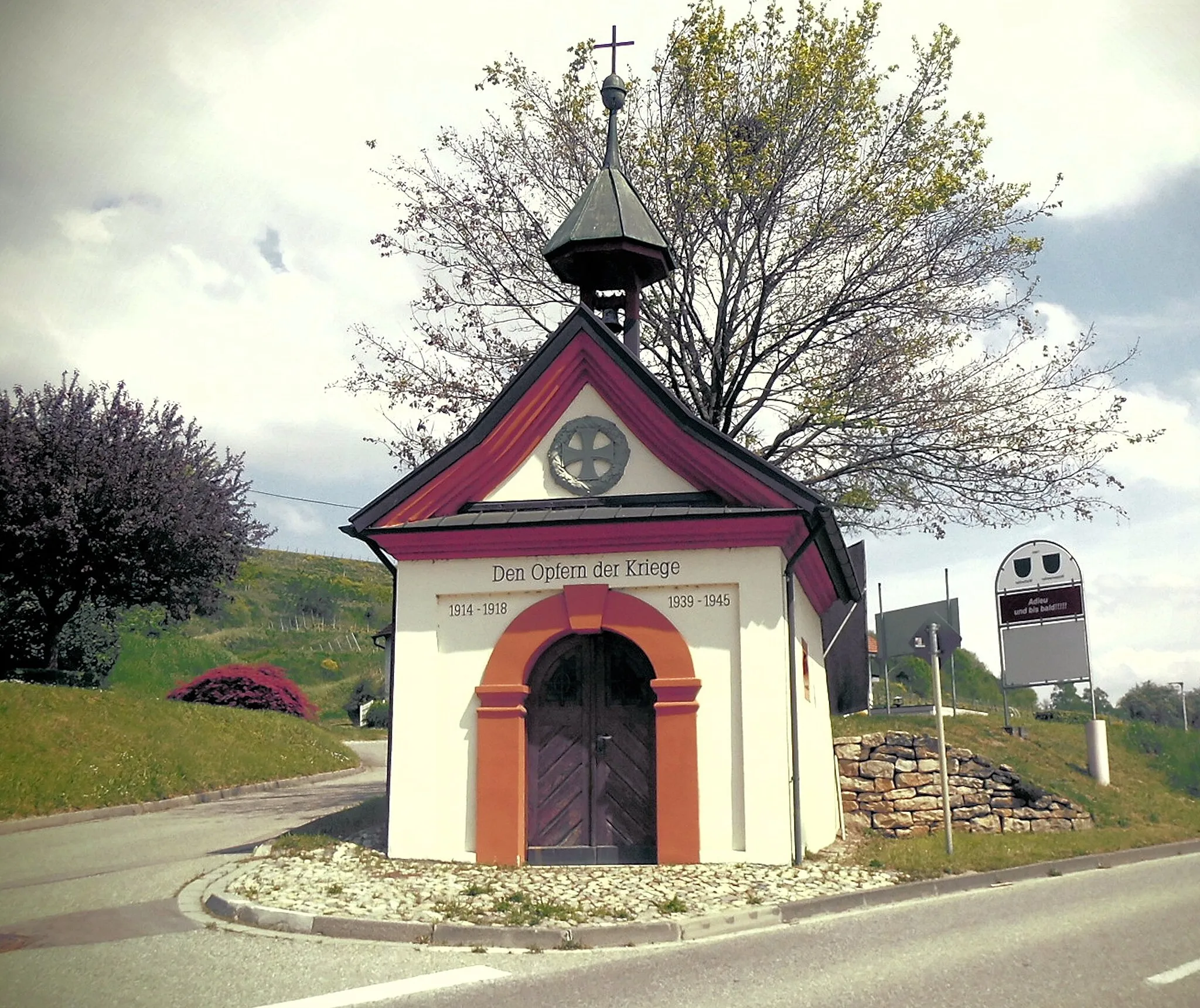 Photo showing: Gedächtniskapelle St. Anton in Wasenweiler, Gemeinde de:Ihringen