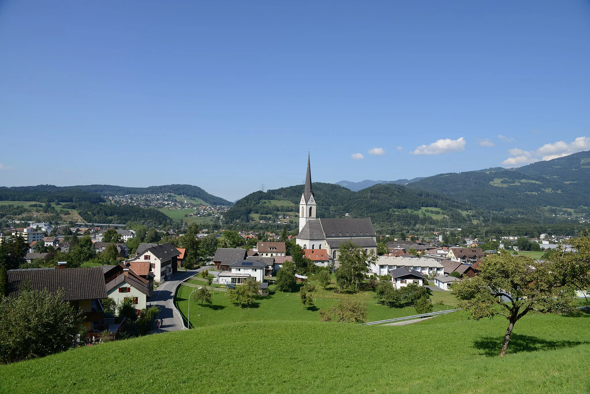 Photo showing: Pfarrkirche hl. Sulpitius in Frastanz.