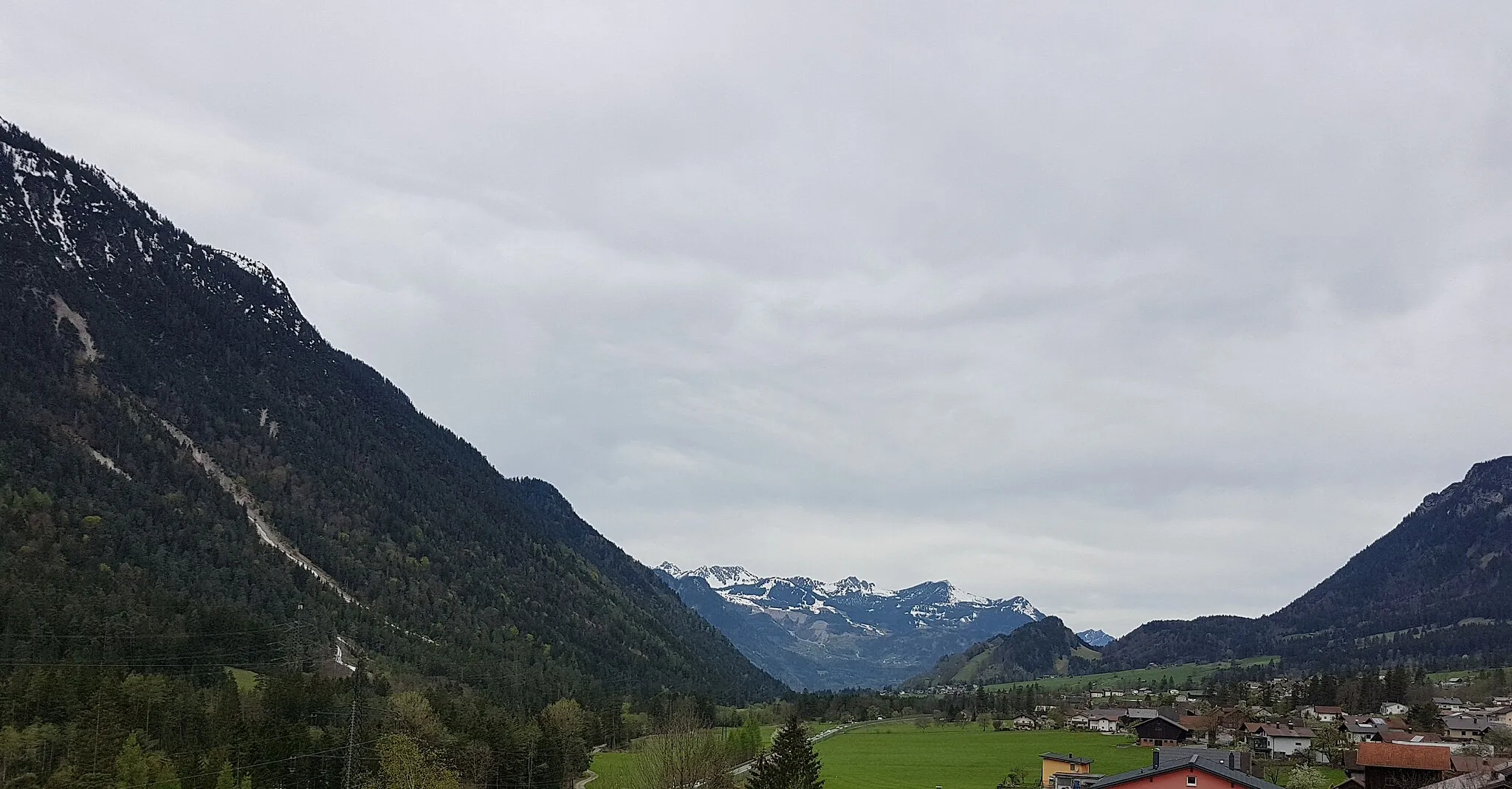 Photo showing: View from Innerbraz towards Bludenz.