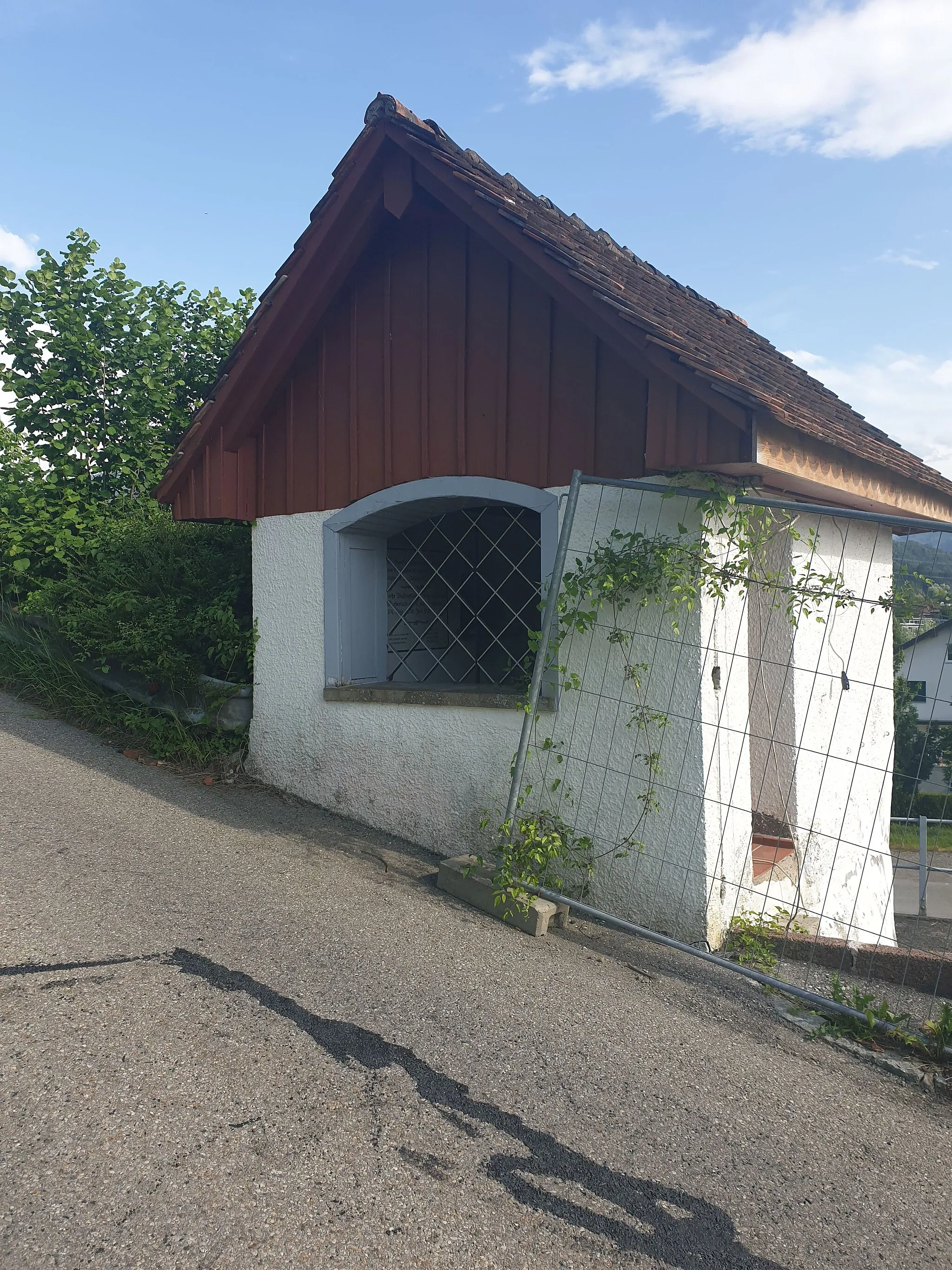 Photo showing: Small chapel Rickenbacherstraße in Wolfurt, Vorarlberg, Austria.