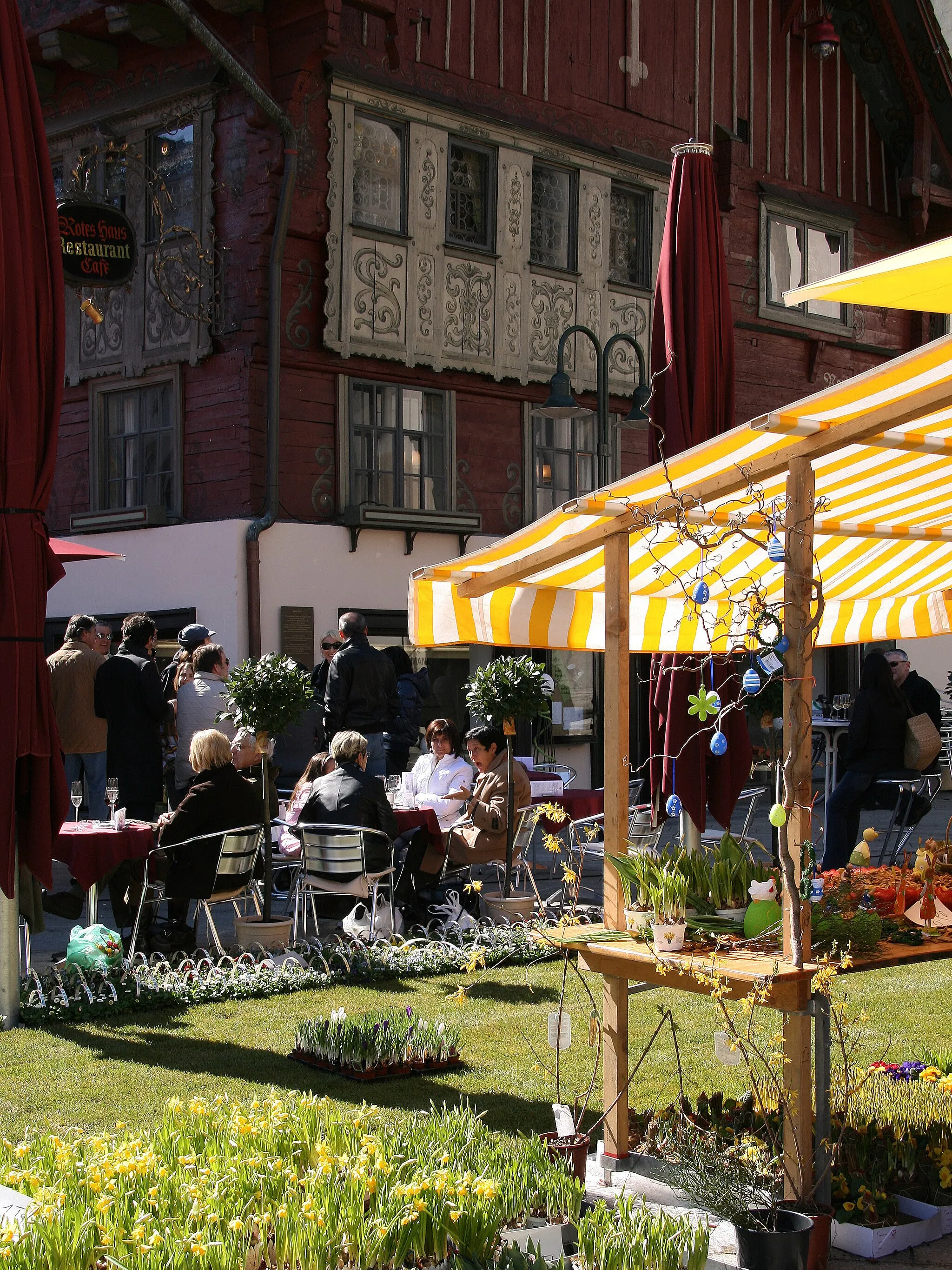 Photo showing: Blumenmarkt an Ostern in Dornbirns Innenstadt im März 2008
