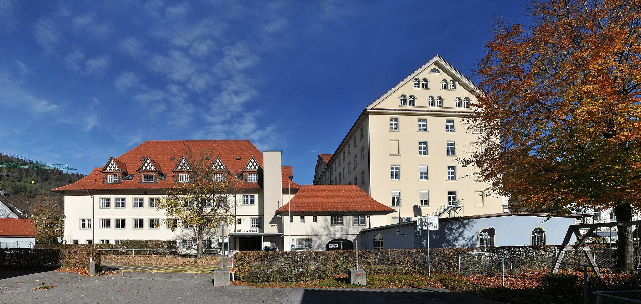 Photo showing: Der "Schindlersaal" der ehemaligen «Jenny und Schindler» in Kennelbach. *** Veröffentlicht: Barbara Motter & Barbara Grabher-Schneider in "Orte-Fabriken-Geschichten ISBN 978-37099-7097-3 2014