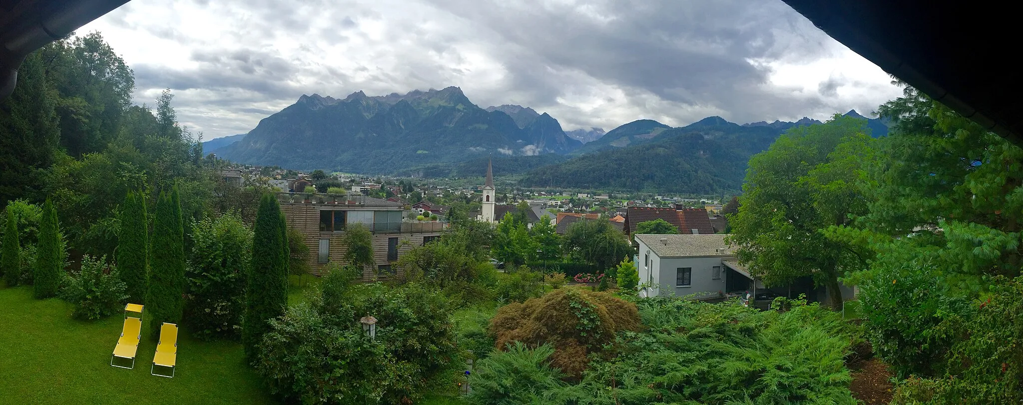 Photo showing: Panorama of Nüziders taken in August, 2016.