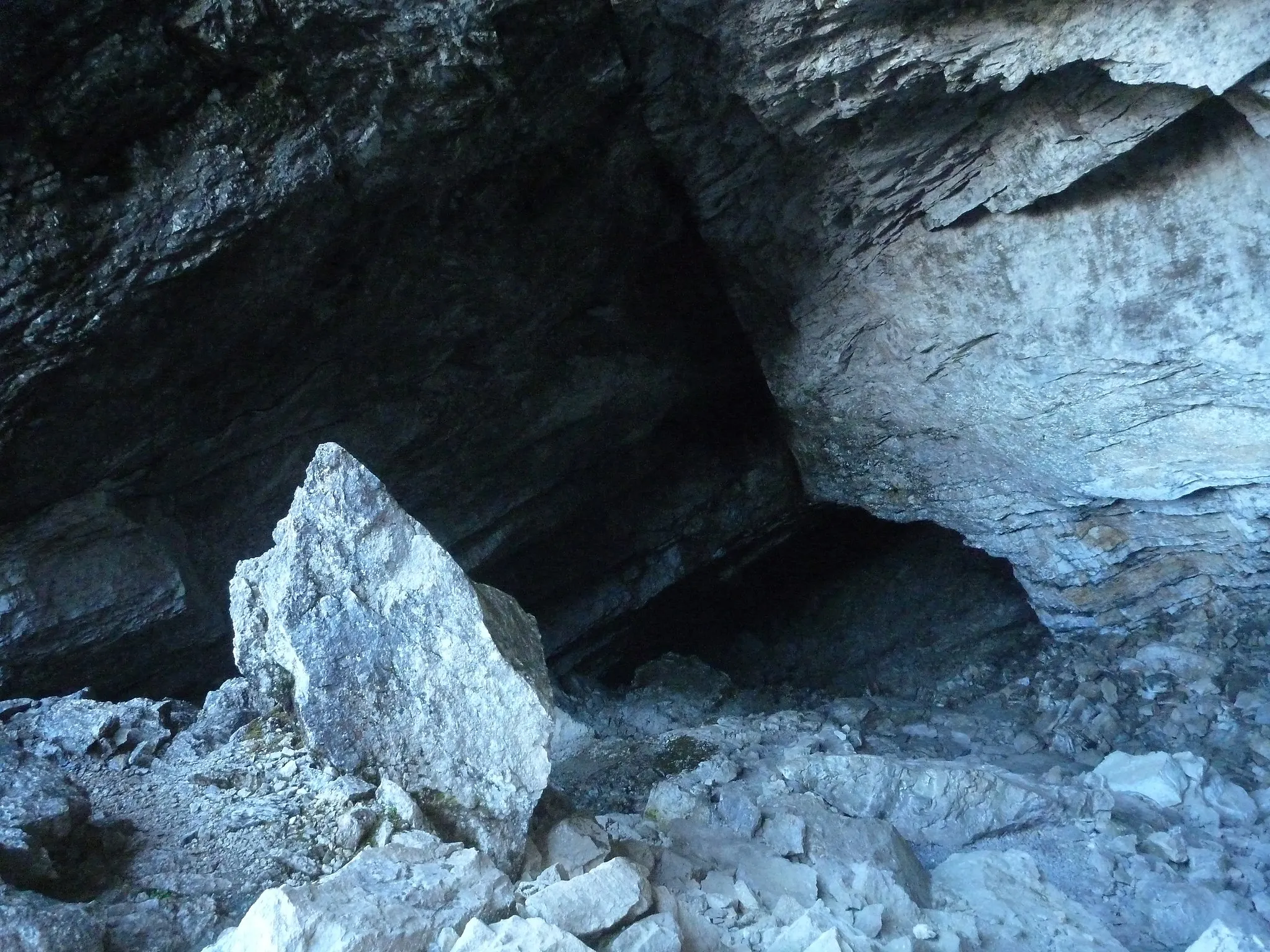 Photo showing: Schneckenloch cave, entrance