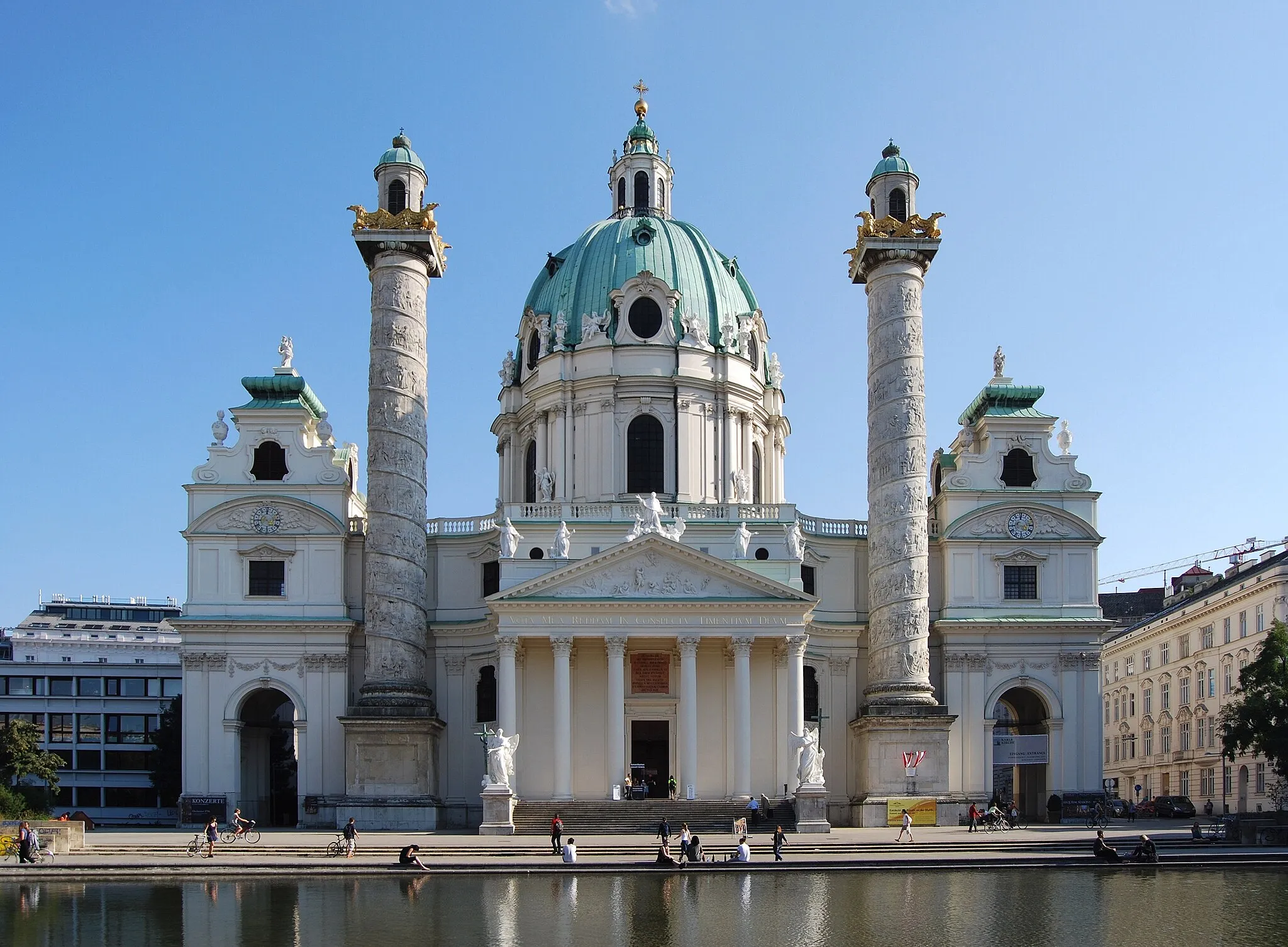 Photo showing: The baroque Karlskirche in Vienna, Austria.