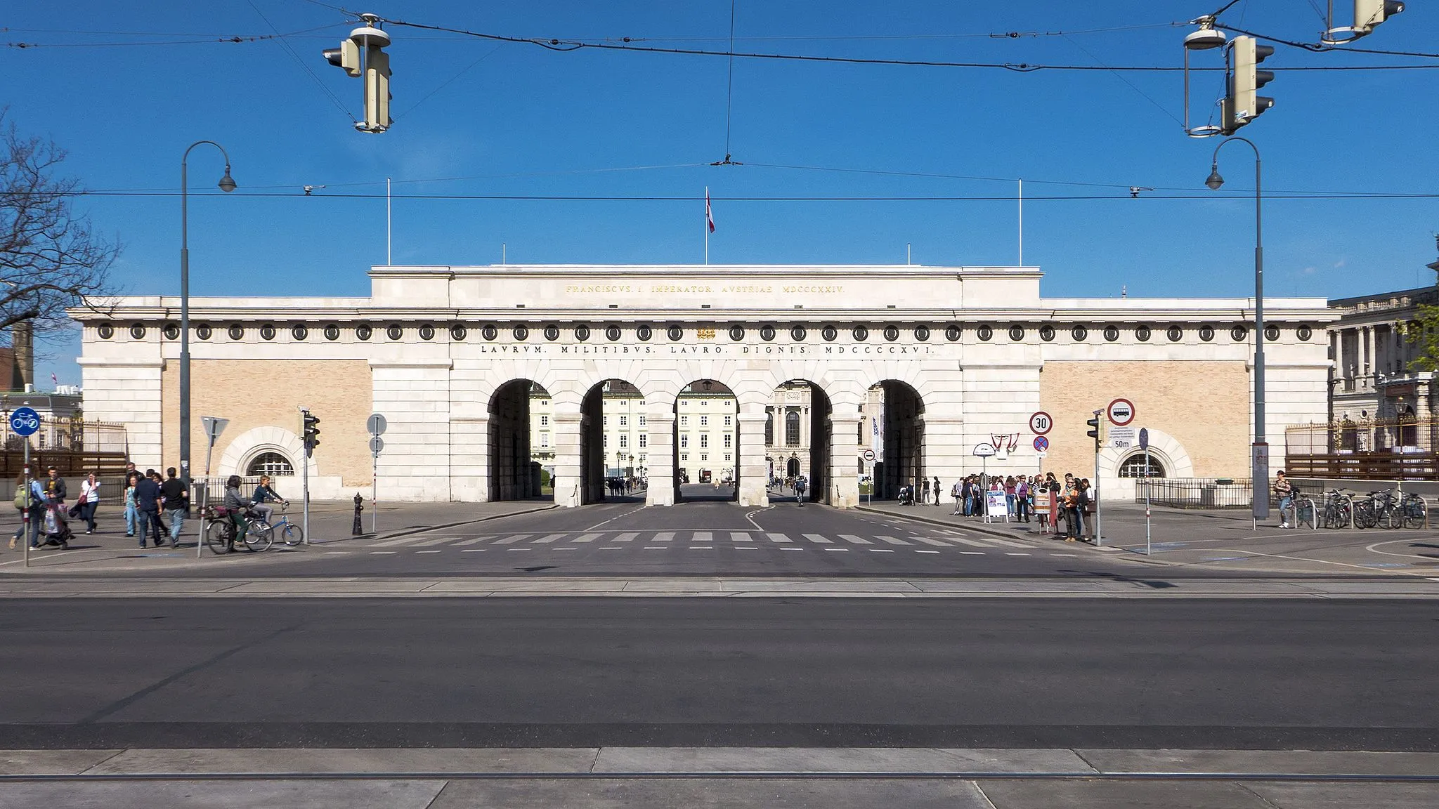 Photo showing: Äußeres Burgtor in Wien 1