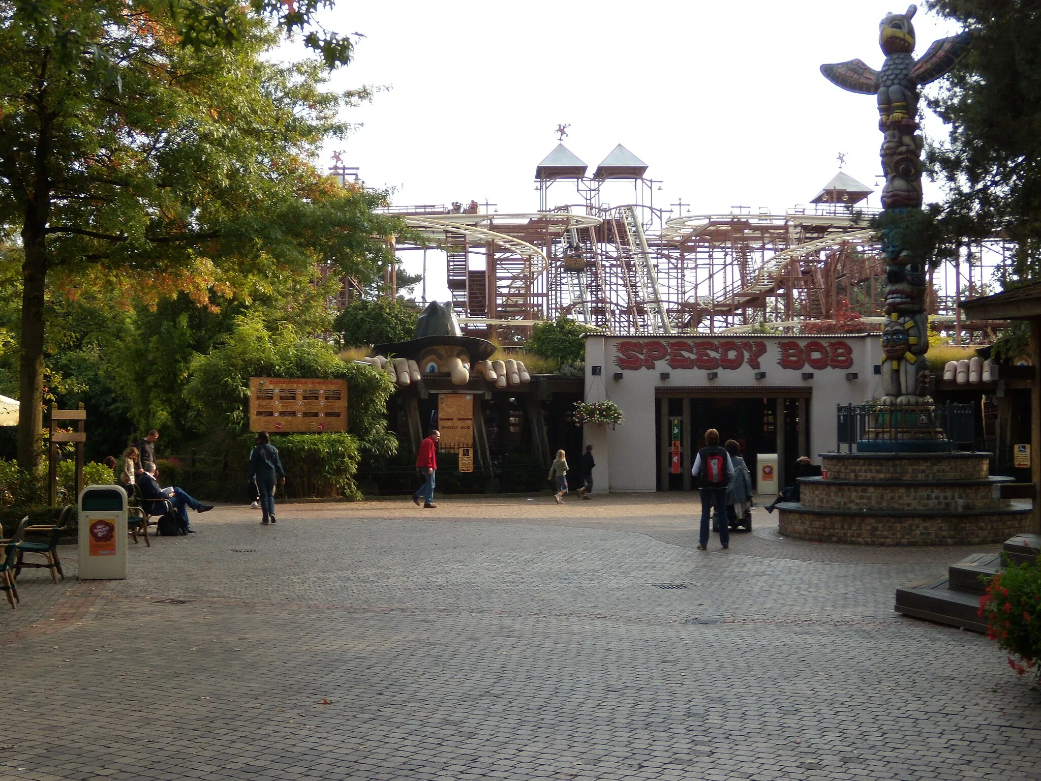 Photo showing: Speedy Bob, wild Mouse de Mack Rides à Bobbejaanland.