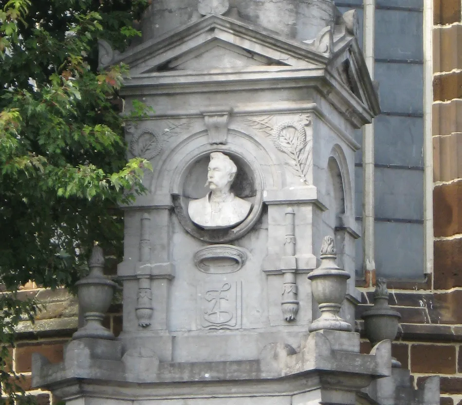 Photo showing: Bust of Eugène de Zerezo de Tejada (1824-1887) in Veerle, Laakdal, Antwerp, Belgium