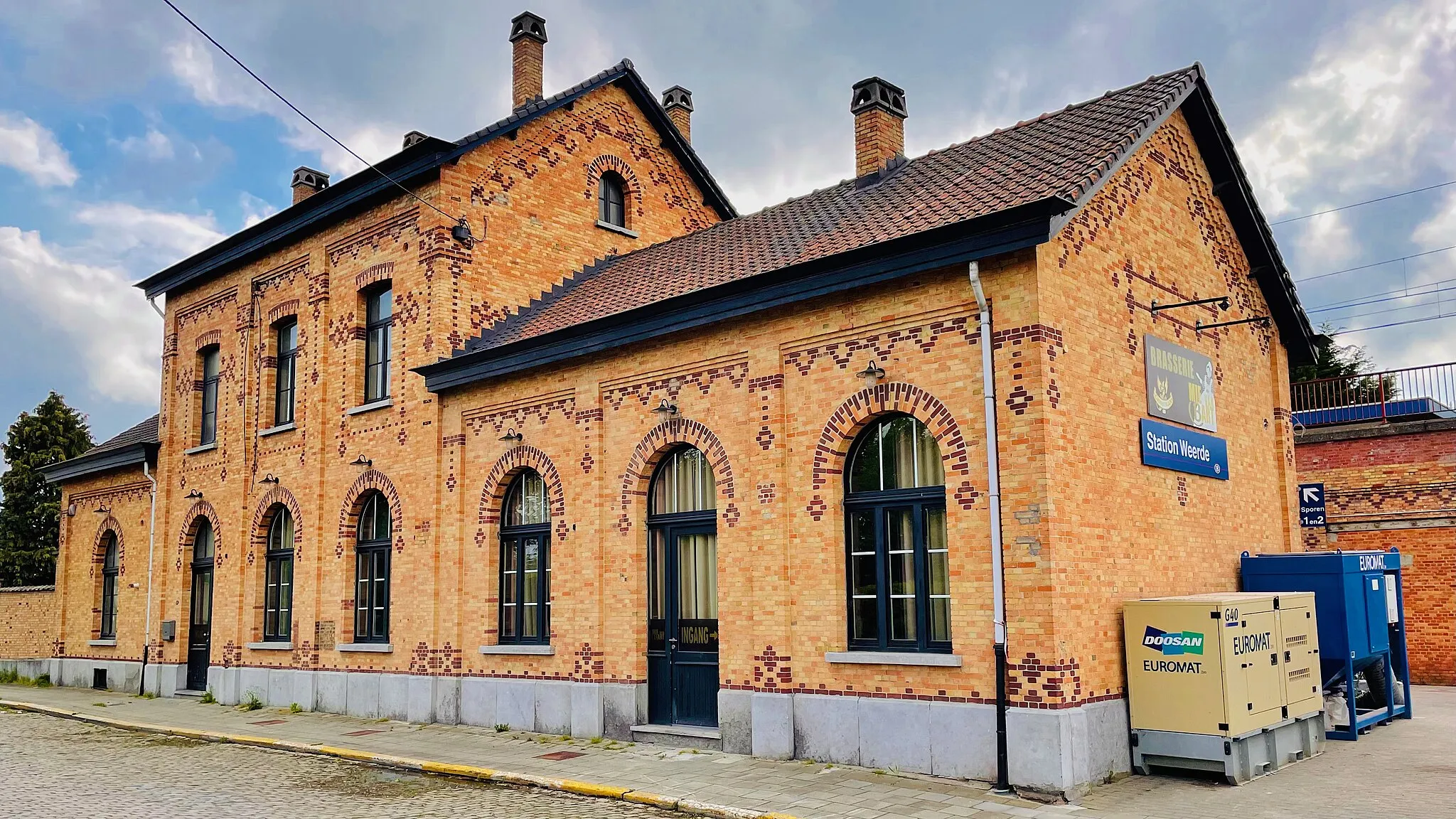 Photo showing: Station Weerde Gebouw