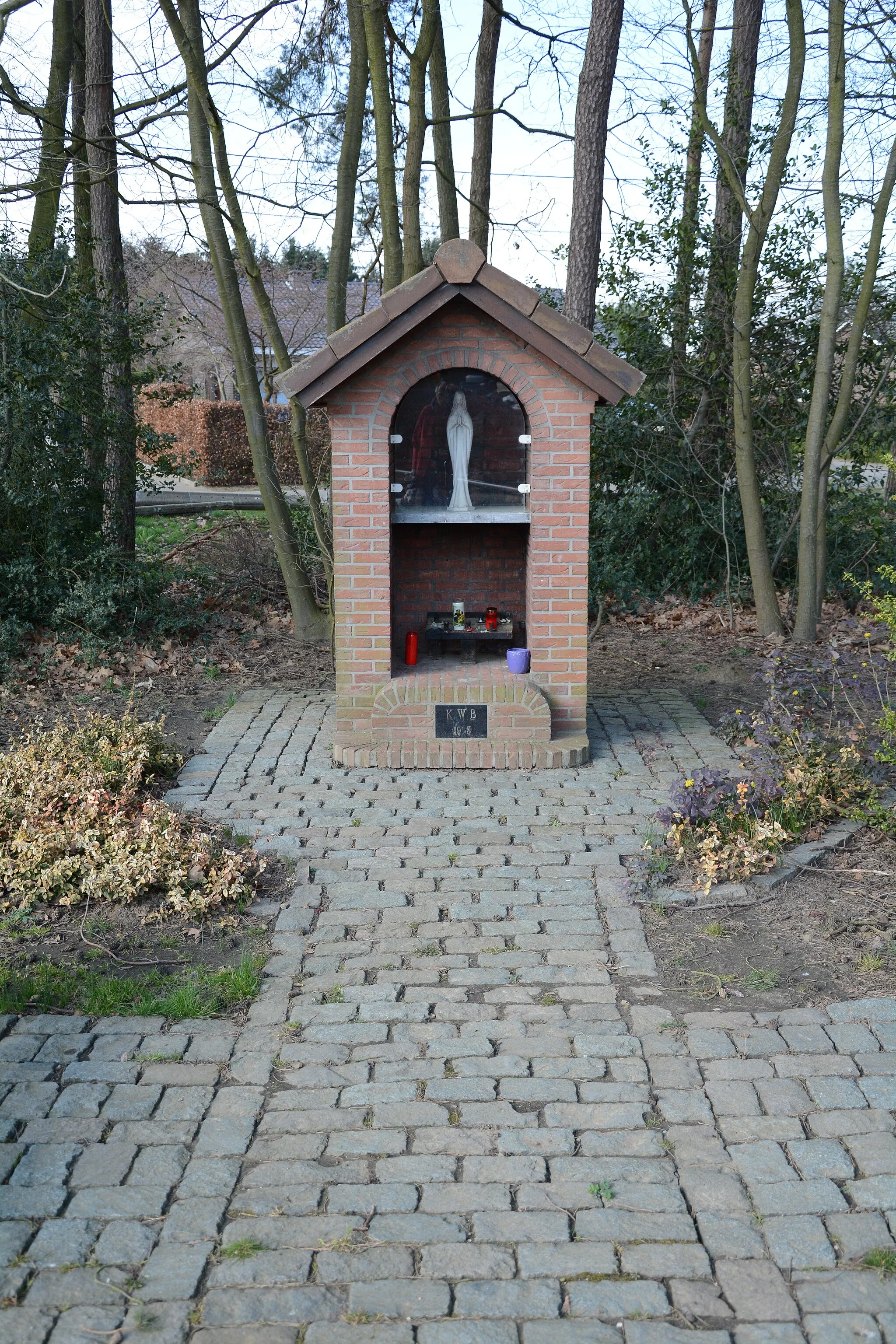 Photo showing: Schrijn, Driehoekstraat, Kwaadmechelen