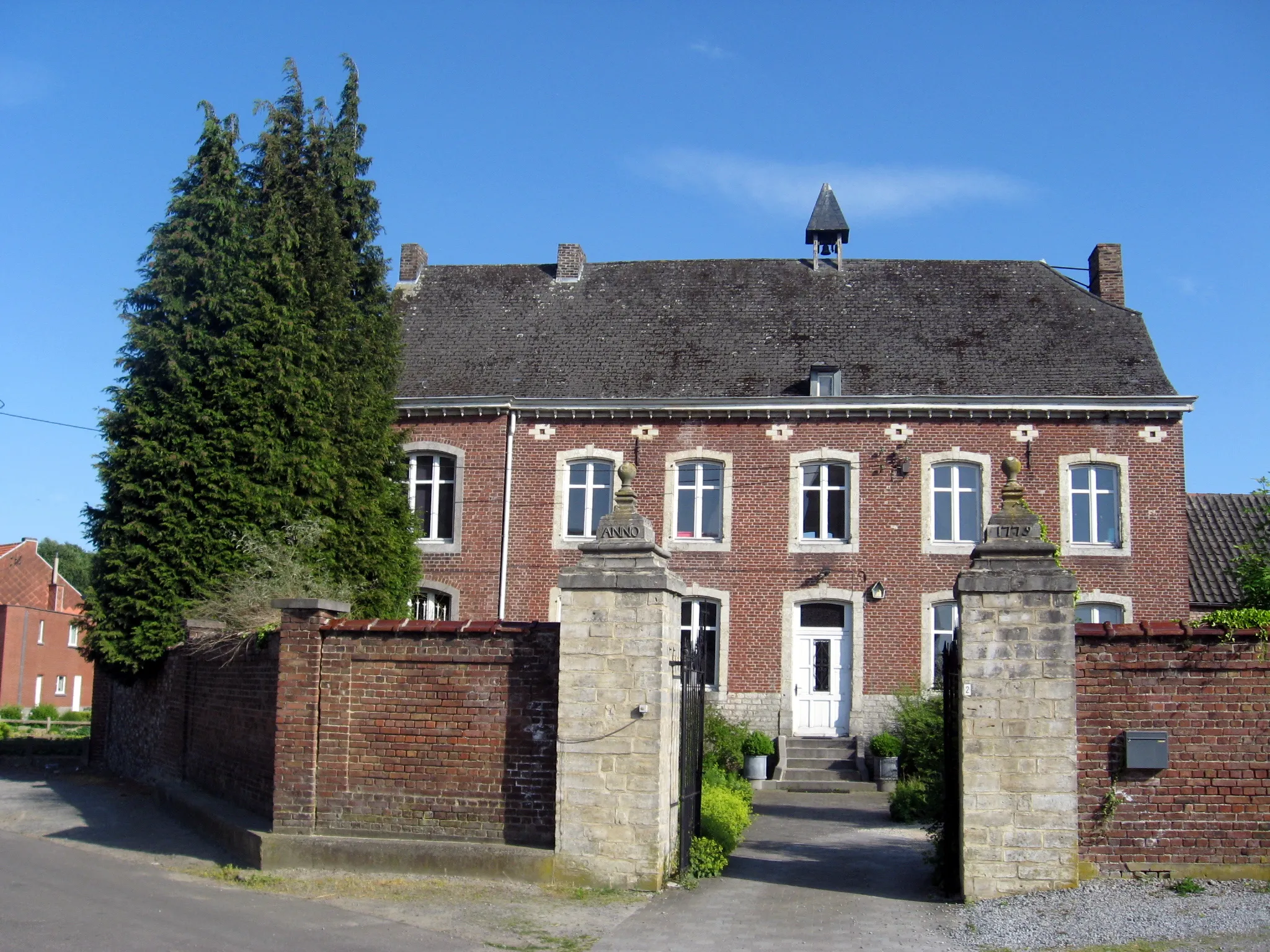 Photo showing: Pastorie van 1779, dubbelhuis, in Meldert, Hoegaarden