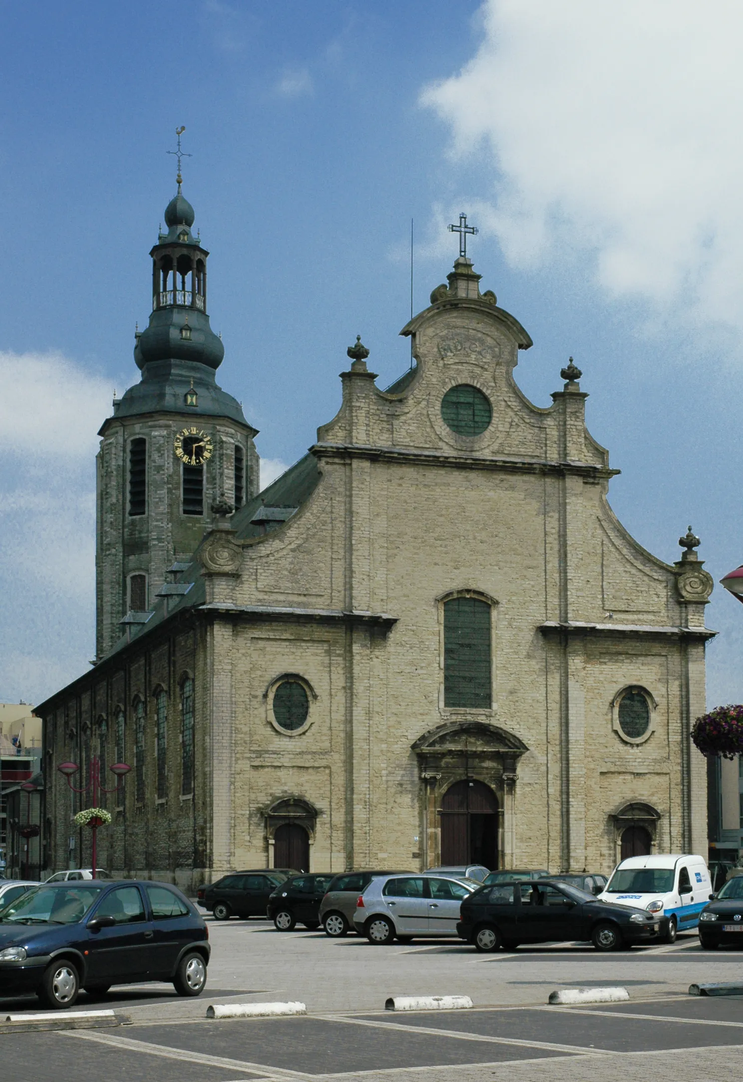 Photo showing: Die Sint-Ludgeruskerk in Zele.