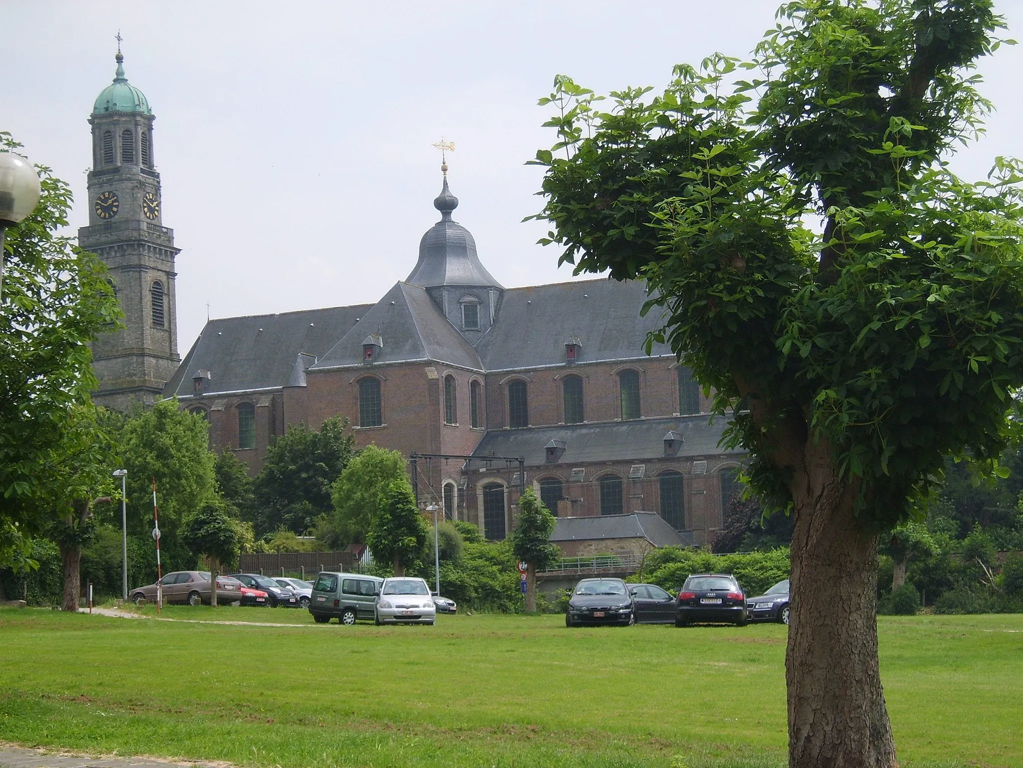 Photo showing: Picture of the church of Ninove I myself took