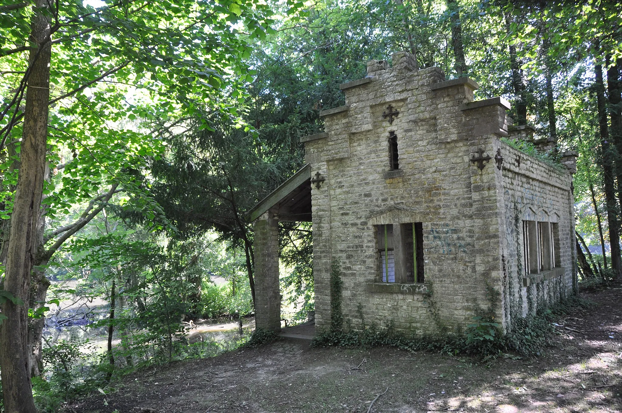 Photo showing: Ruine du Prieuré de Sept Fontaines