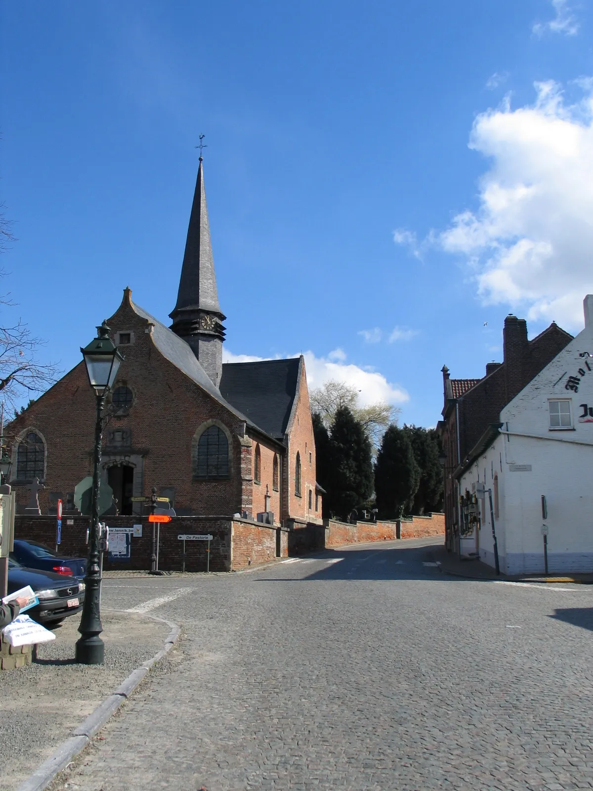 Photo showing: kerk Gaasbeek - eigen foto