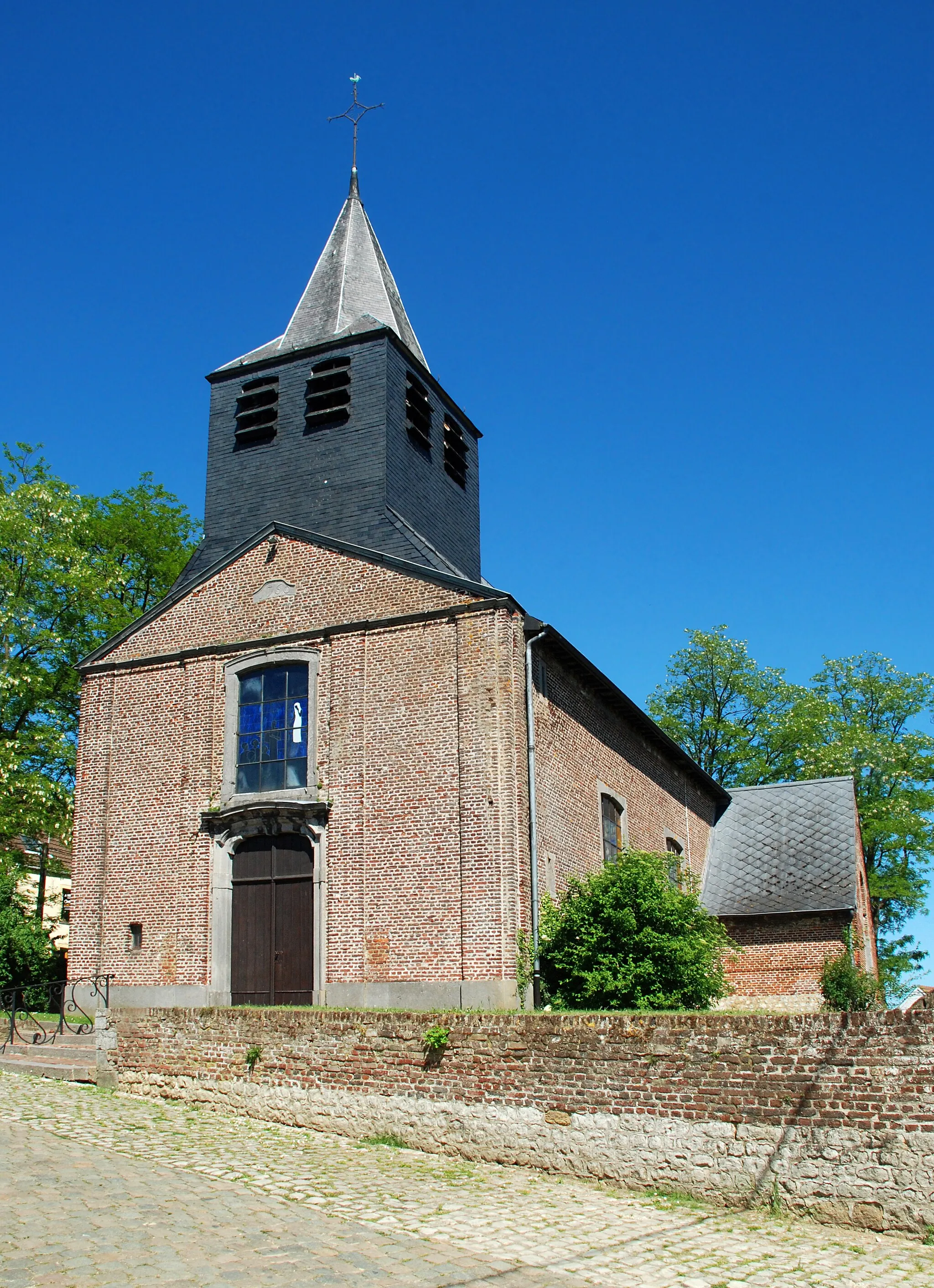 Photo showing: Belgique - Brabant wallon - Genappe - Glabais - Église Saint-Pierre