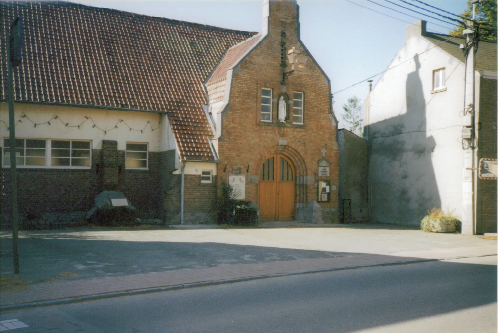 Photo showing: Walin-Pèrbè-Eglîjhe St Tèrêze