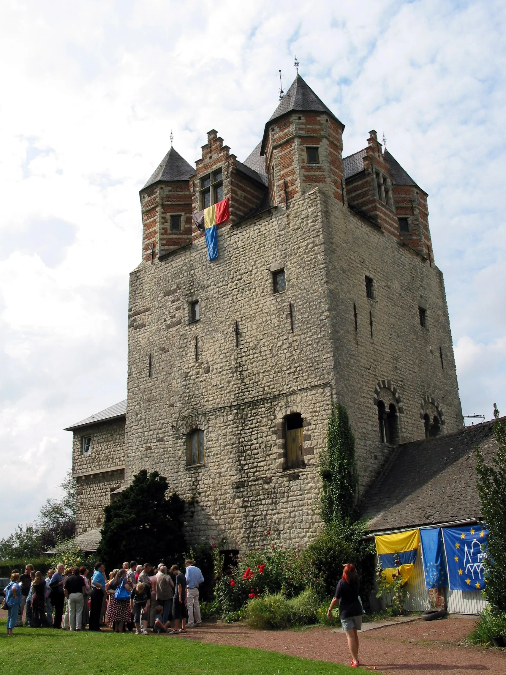 Photo showing: Céroux-Mousty (Belgium), the Moriensart keep (first part of the XIIIth century).