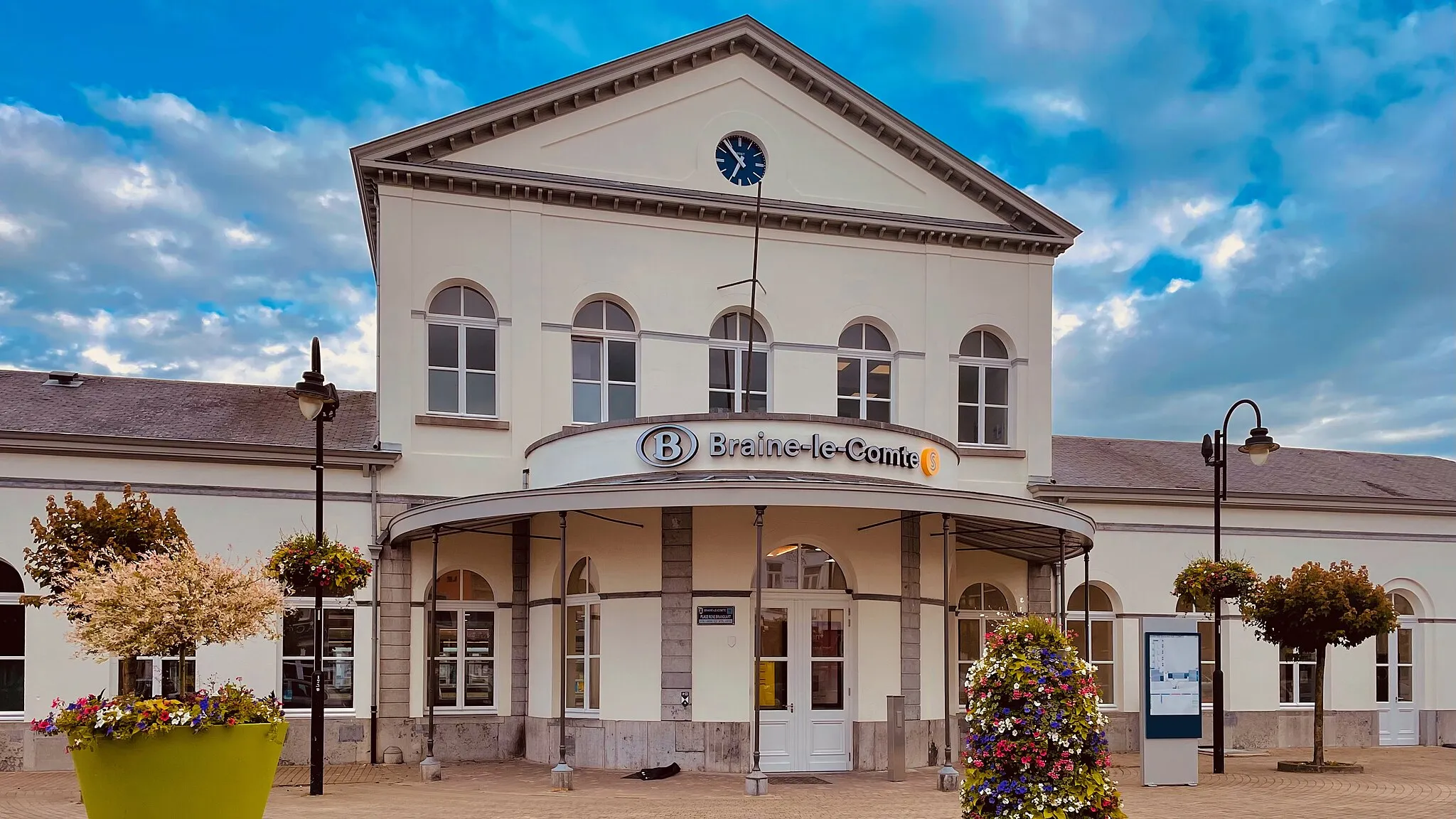 Photo showing: Gare Braine-Le-Comte