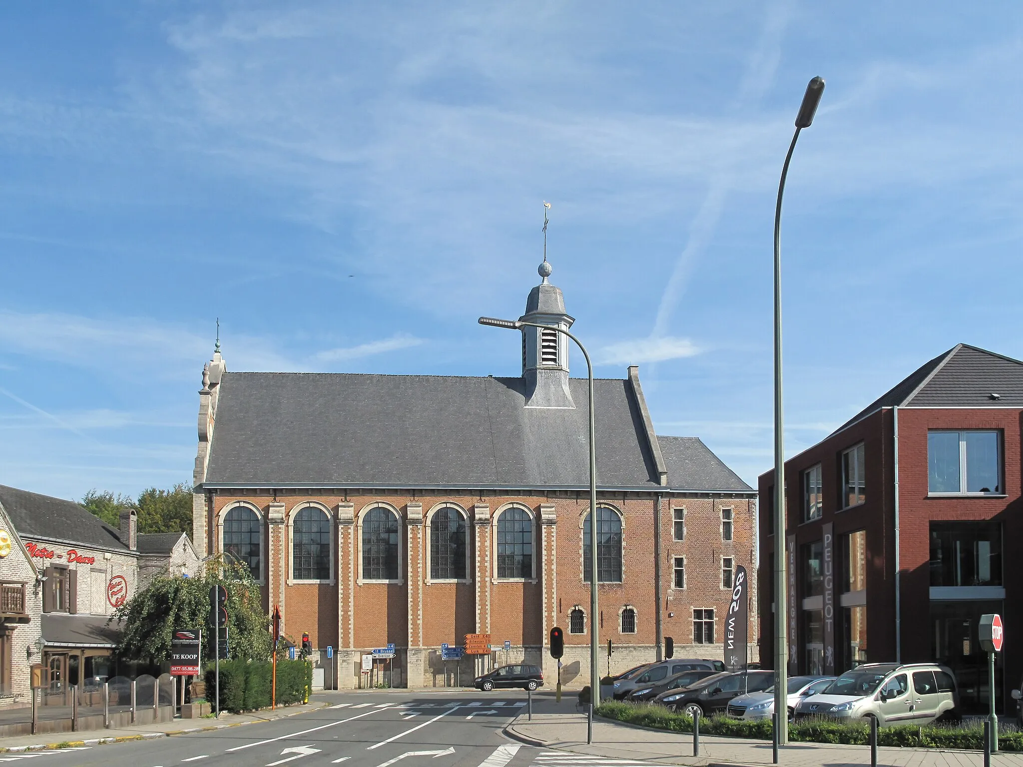 Photo showing: Jezus Eik, church